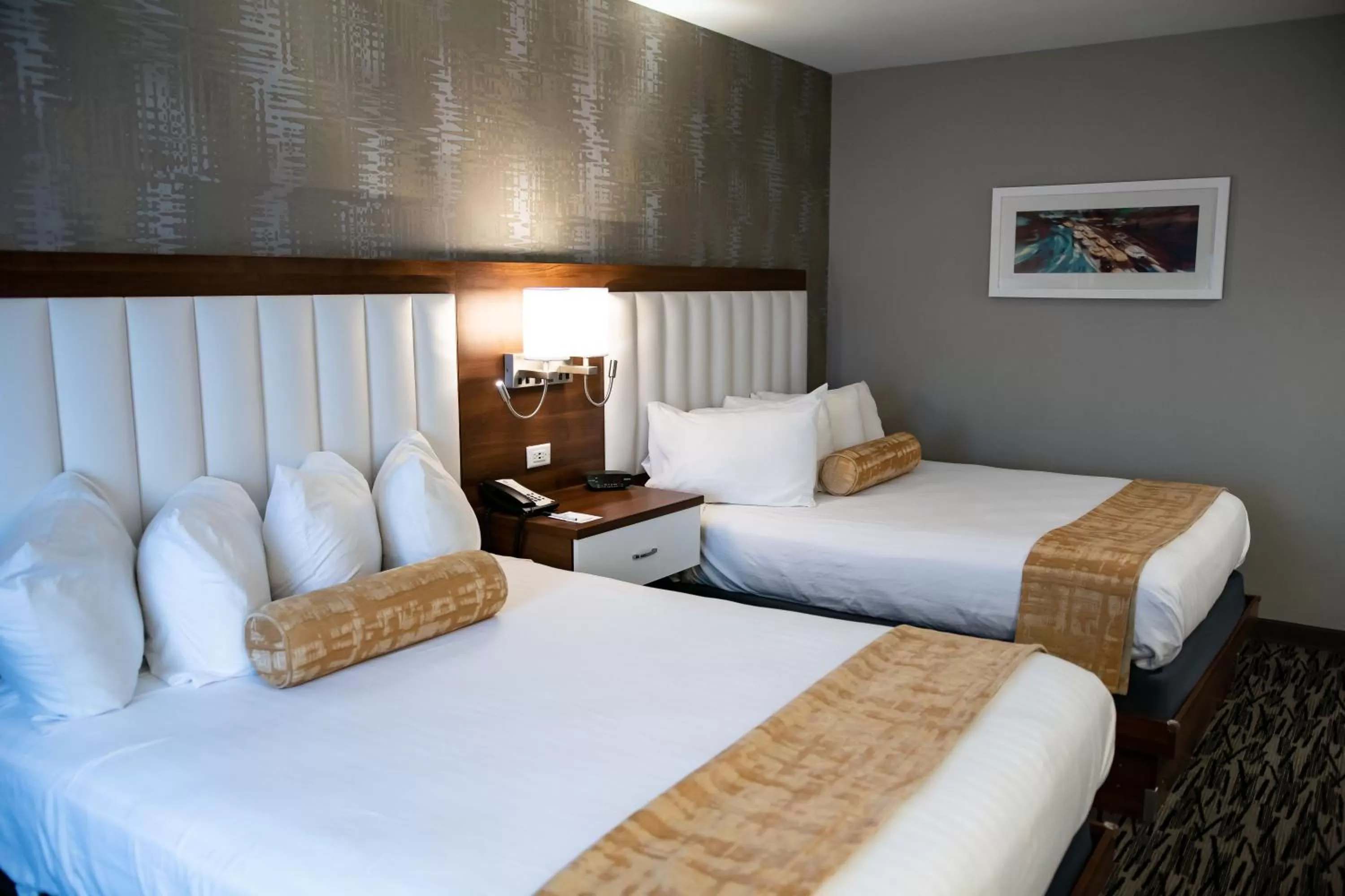 Queen Room with Two Queen Beds - Smoking in Best Western On The Avenue