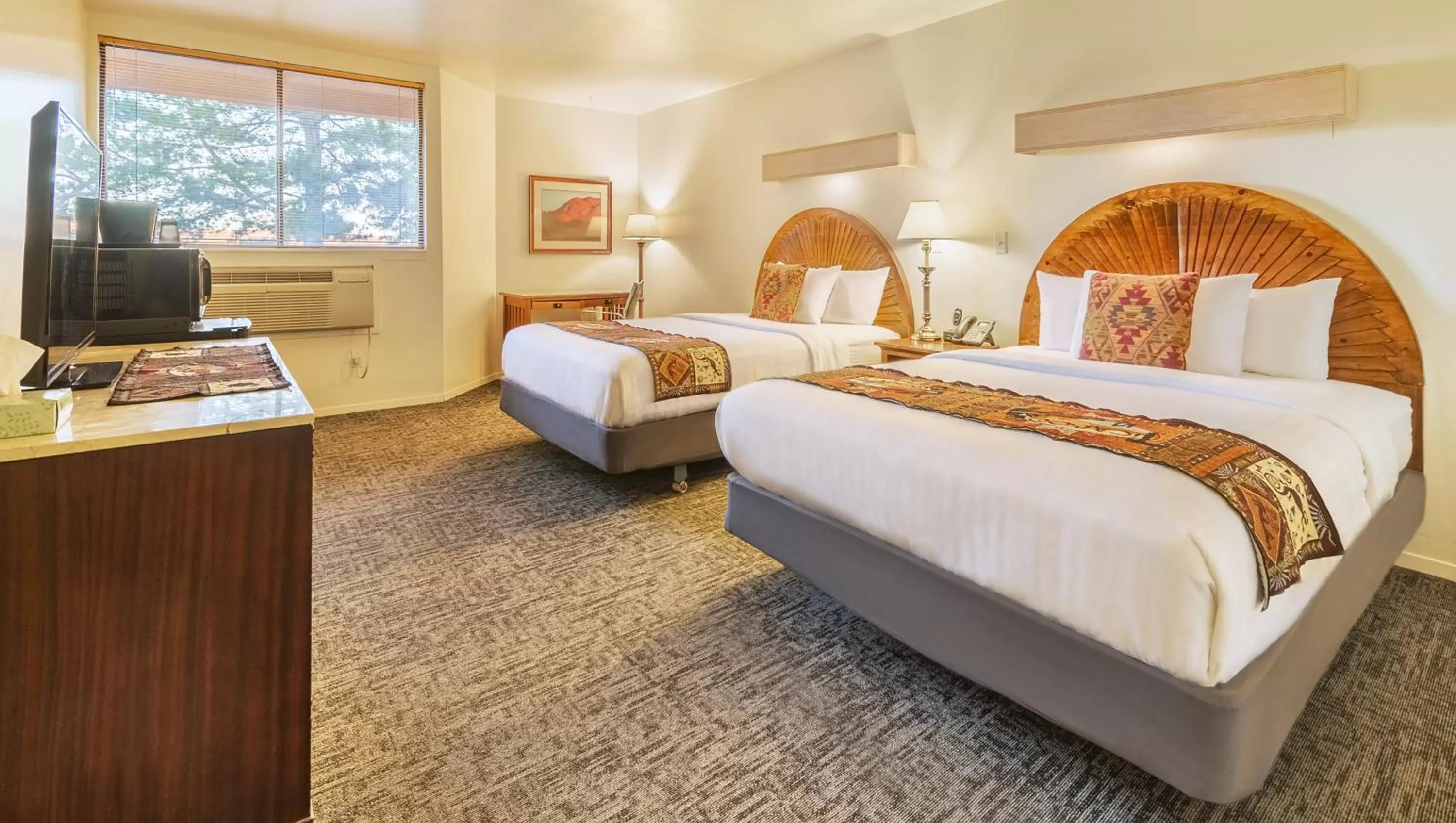 Queen Room - Disability Access in Ticaboo Lodge