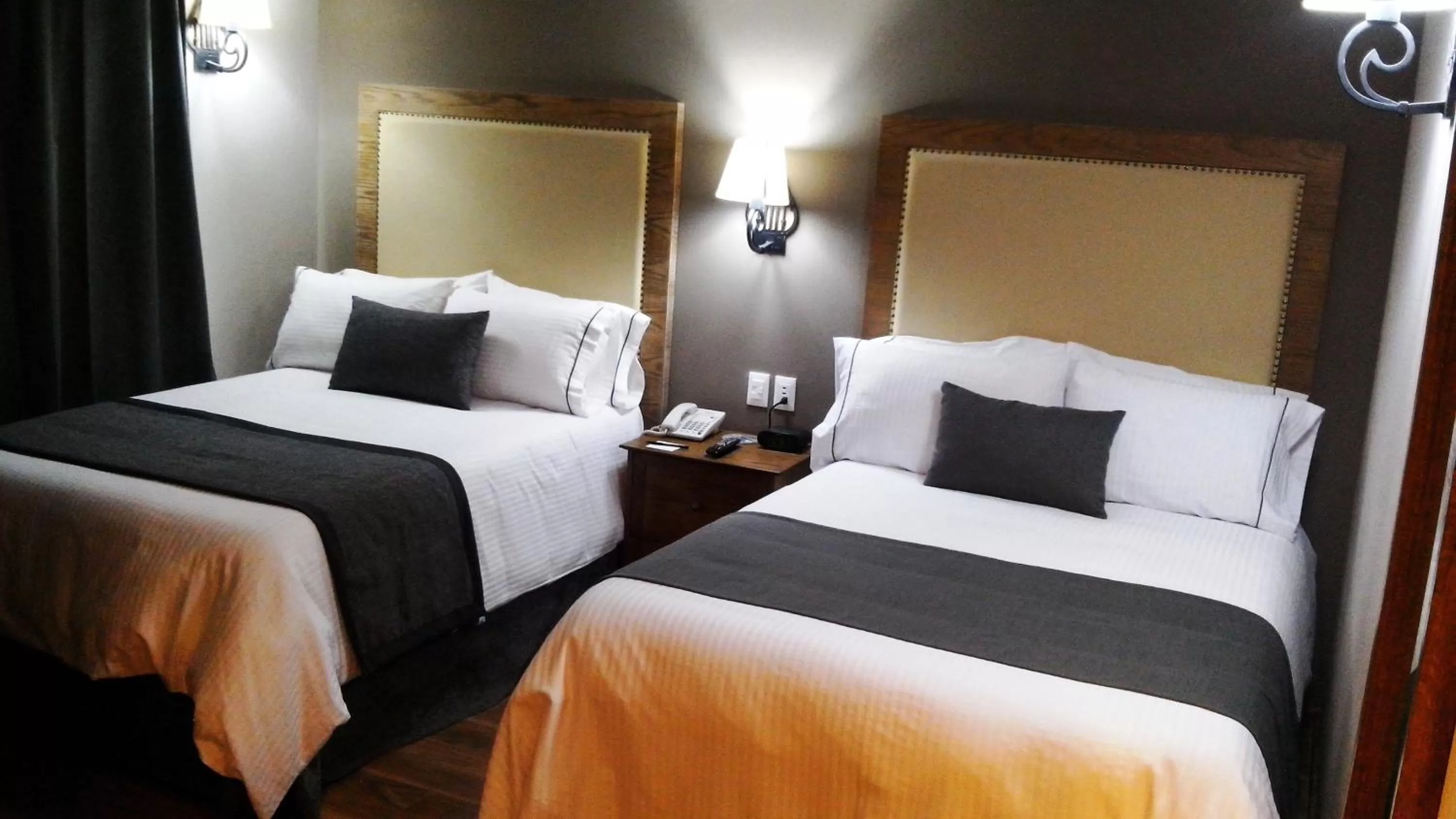 Deluxe Double Room with Two Double Beds in Historico Central Hotel