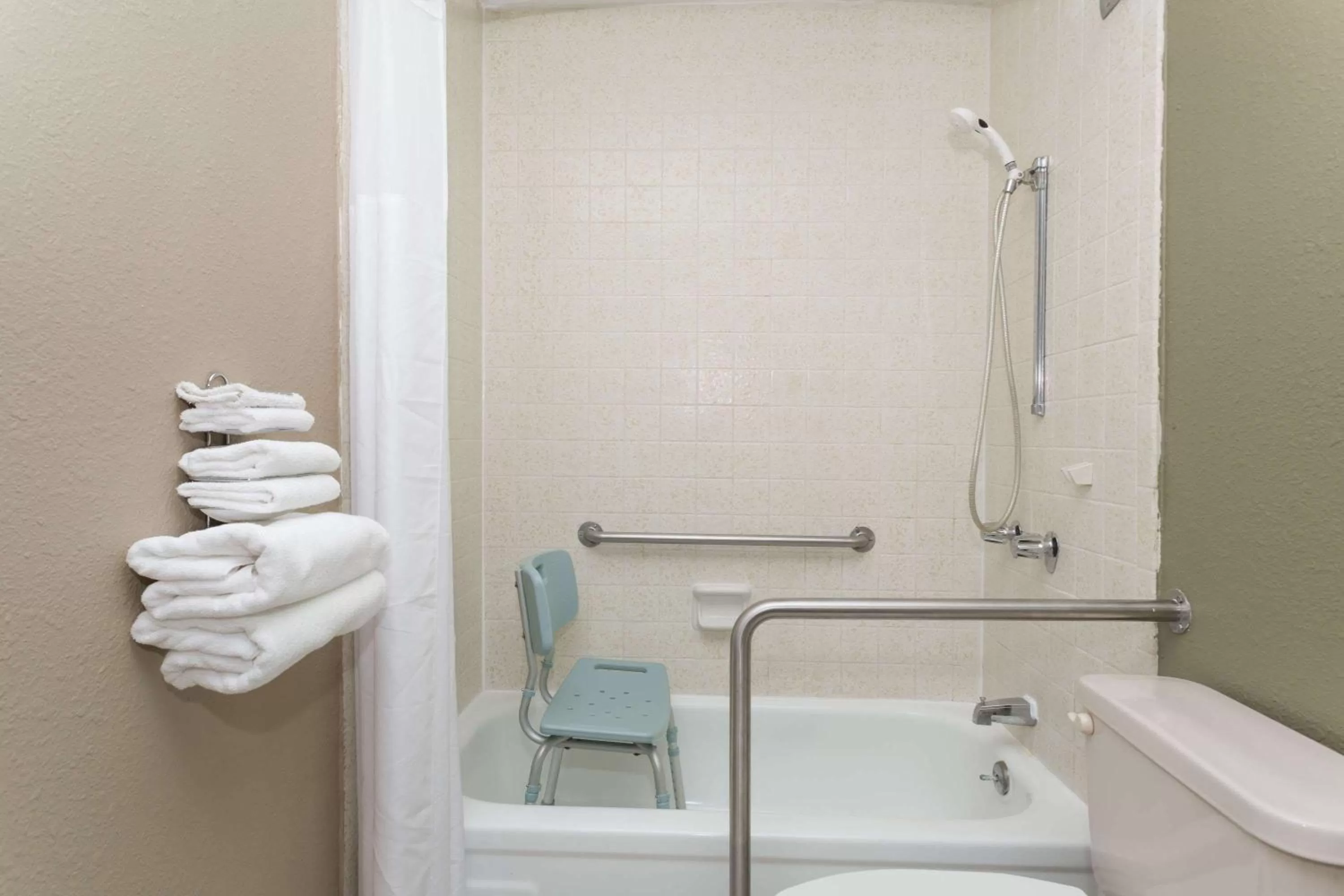 King Room - Mobility Access/Non-Smoking in Super 8 by Wyndham Sterling CO