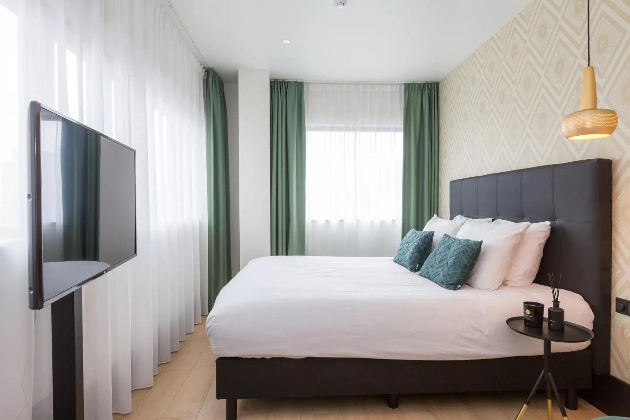 Superior Double Room City View in The James Rotterdam