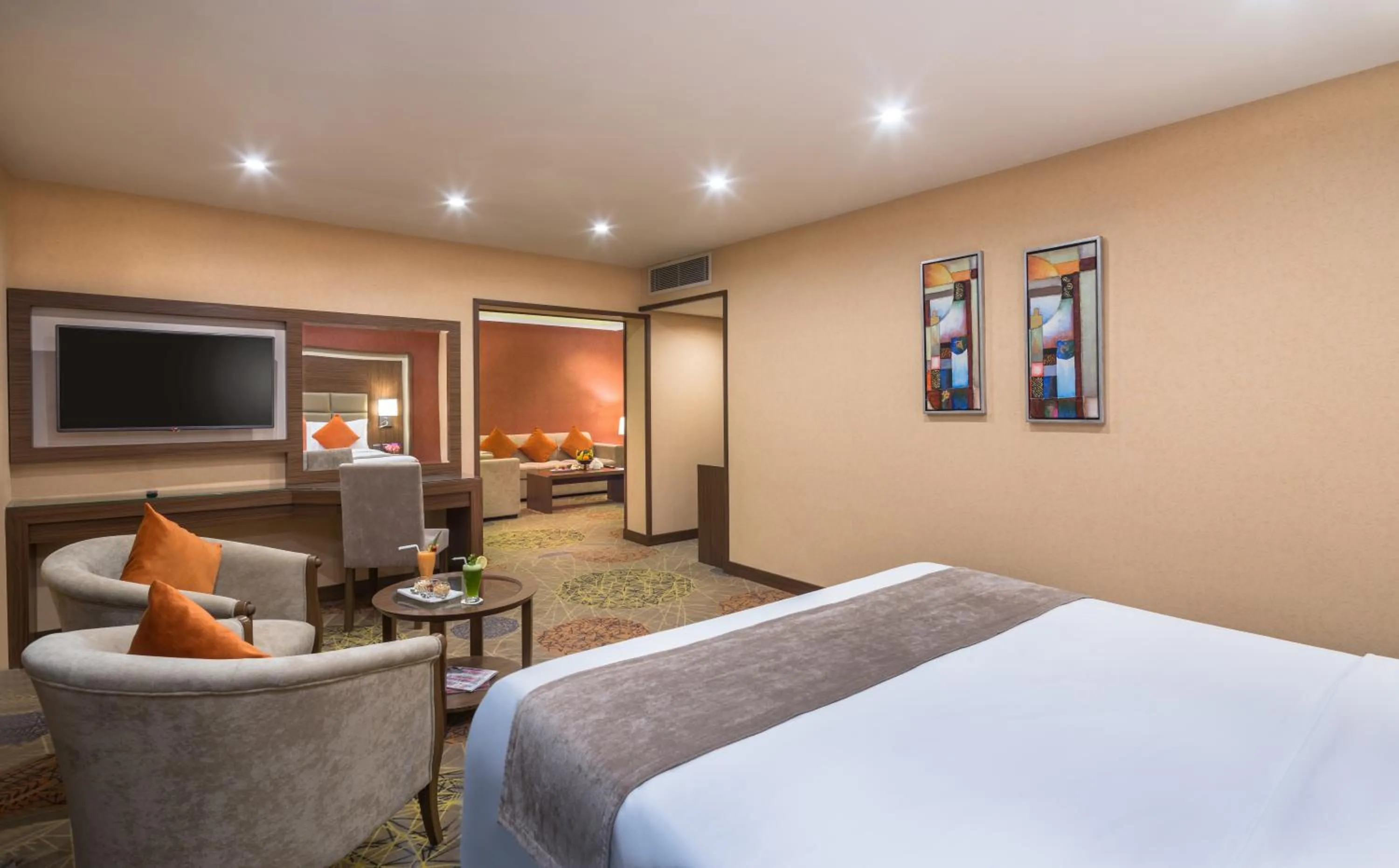 Junior King Suite in Golden Tulip Qasr Al Nasiriah