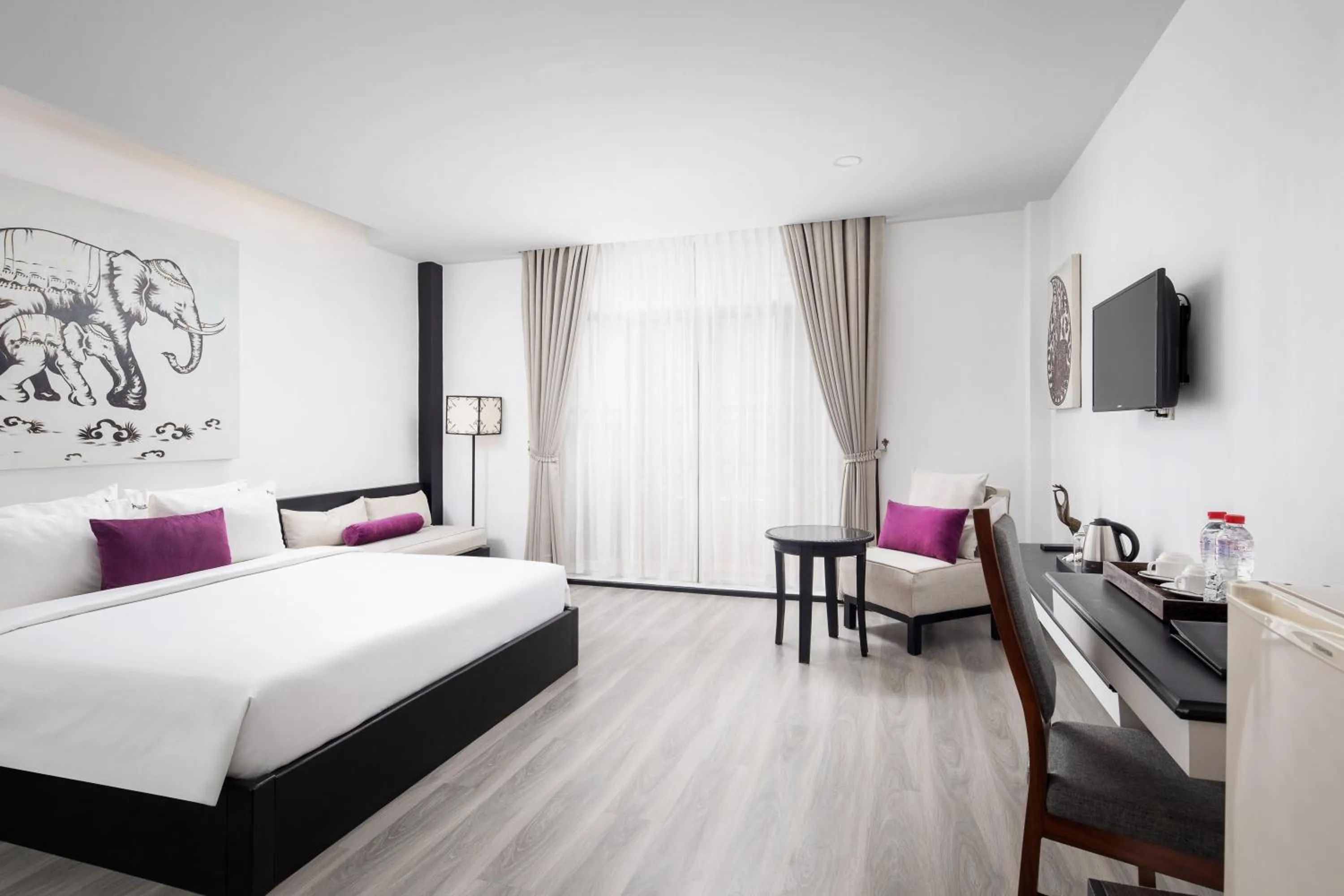 Deluxe Double Room with Balcony in Apsor Palace Hotel