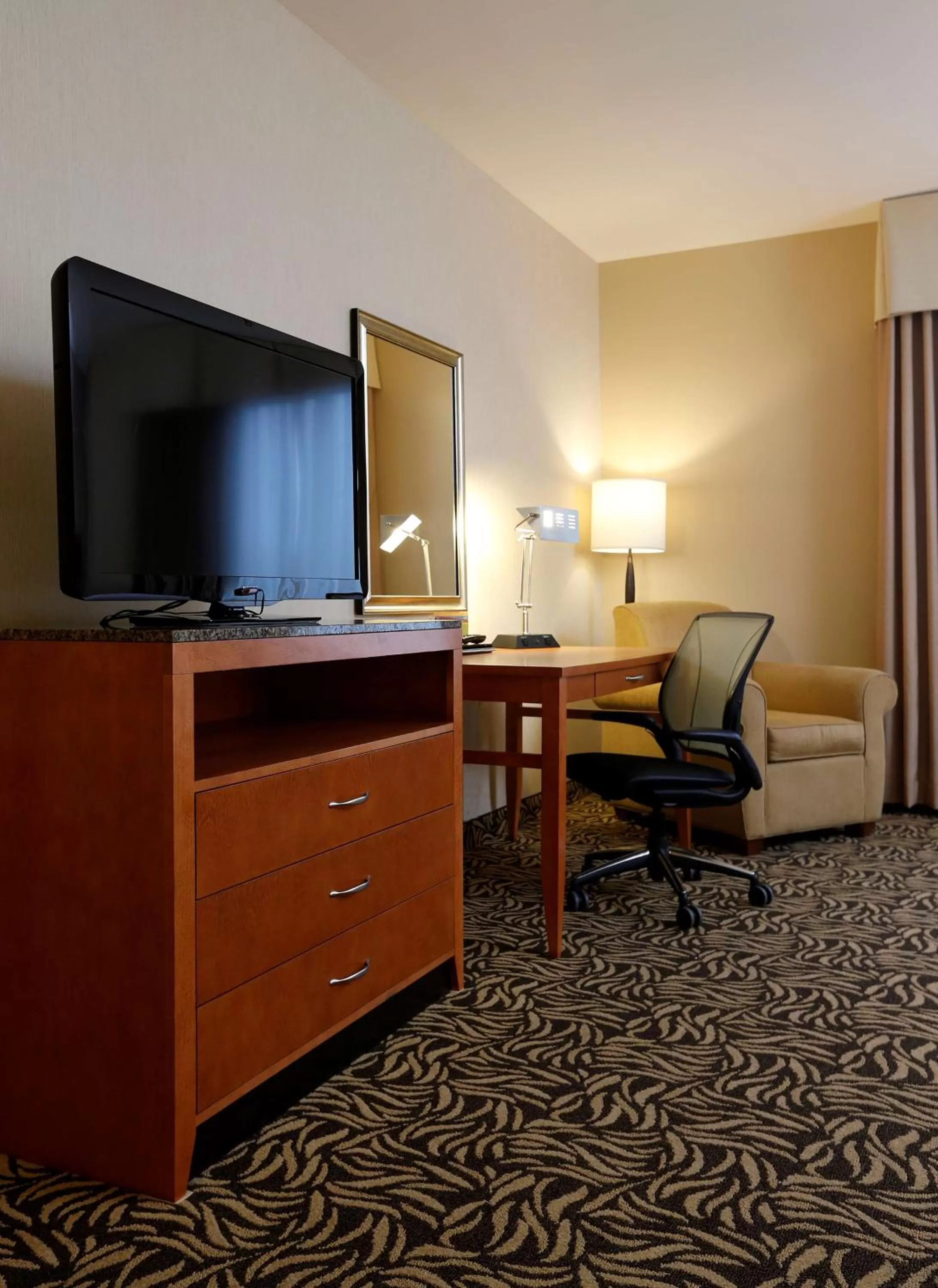 Queen Room with Two Queen Beds - Mobility and Hearing Access in Hilton Garden Inn Cedar Falls Conference Center