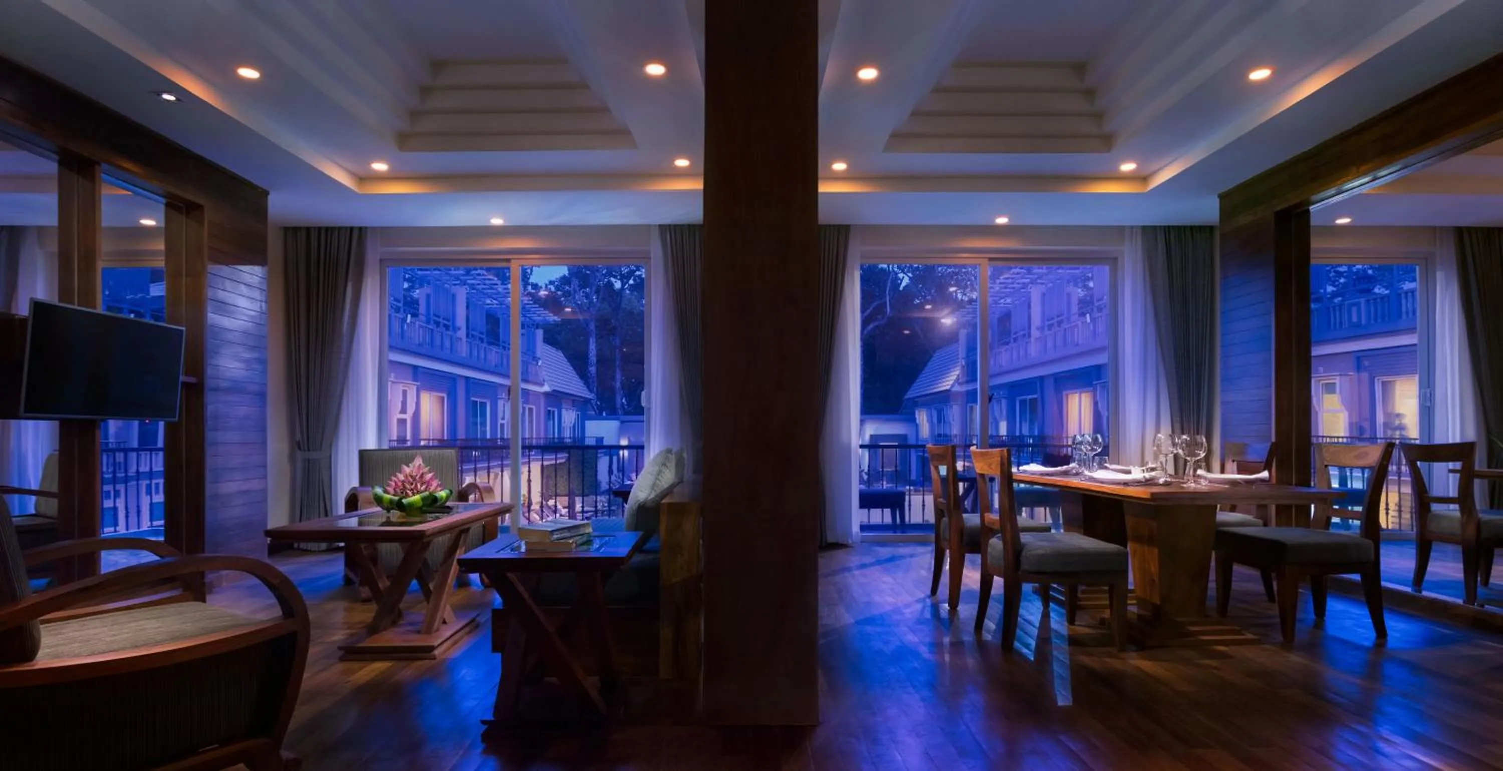 Family Suite with Balcony in J7 Angkor Hotel