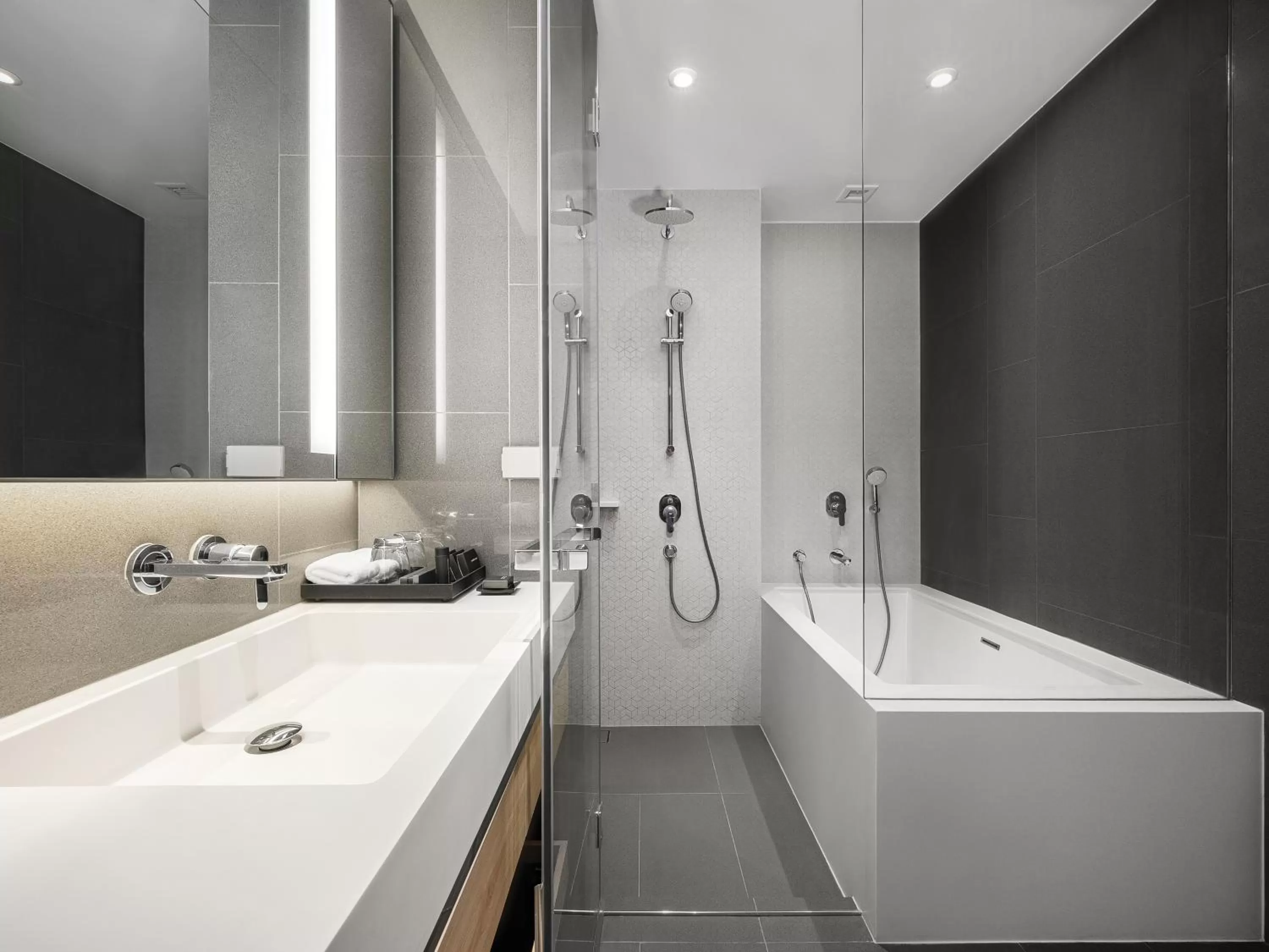 Deluxe Twin Studio in Oakwood Suites Bangkok