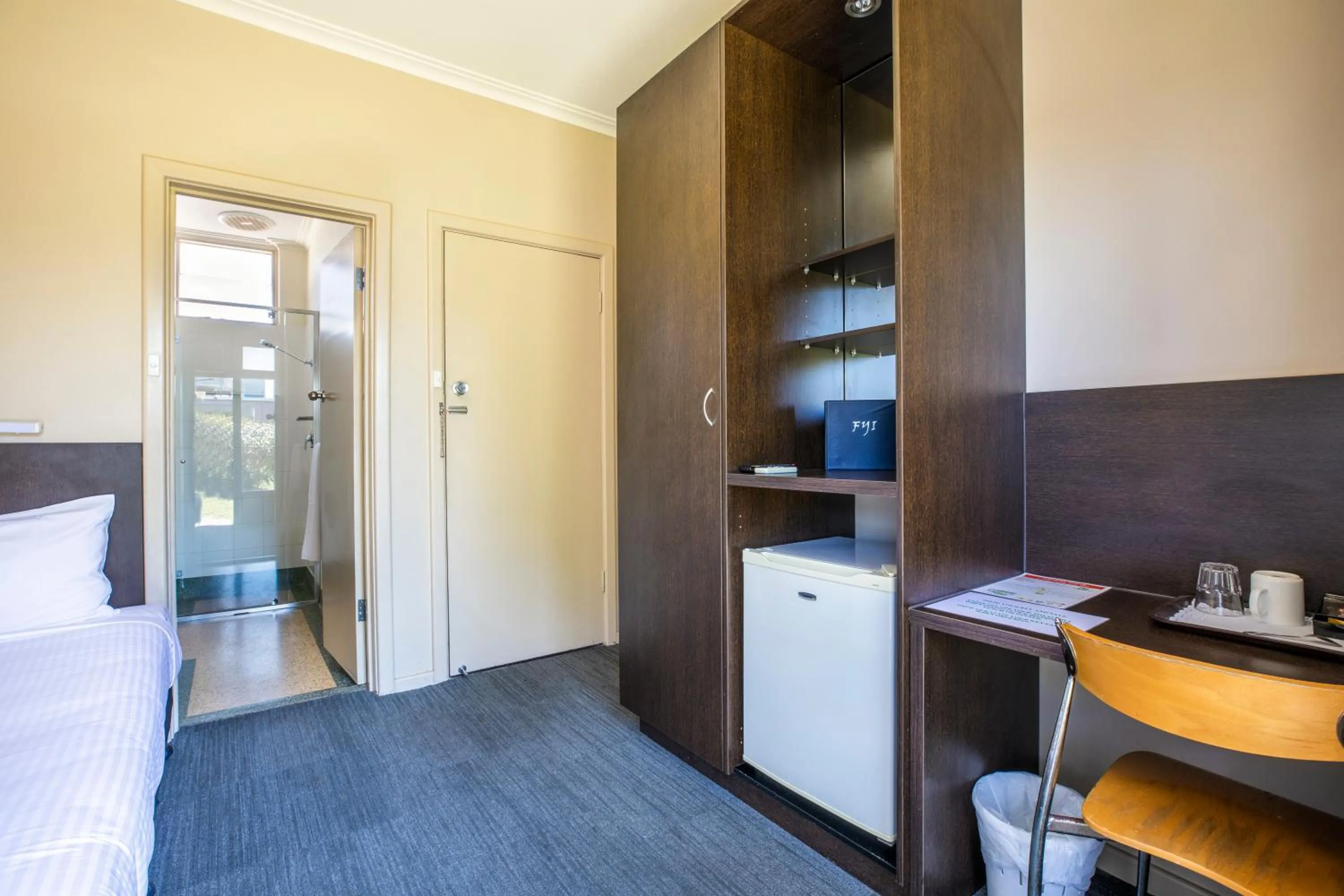 Compact Single Room in Links Hotel