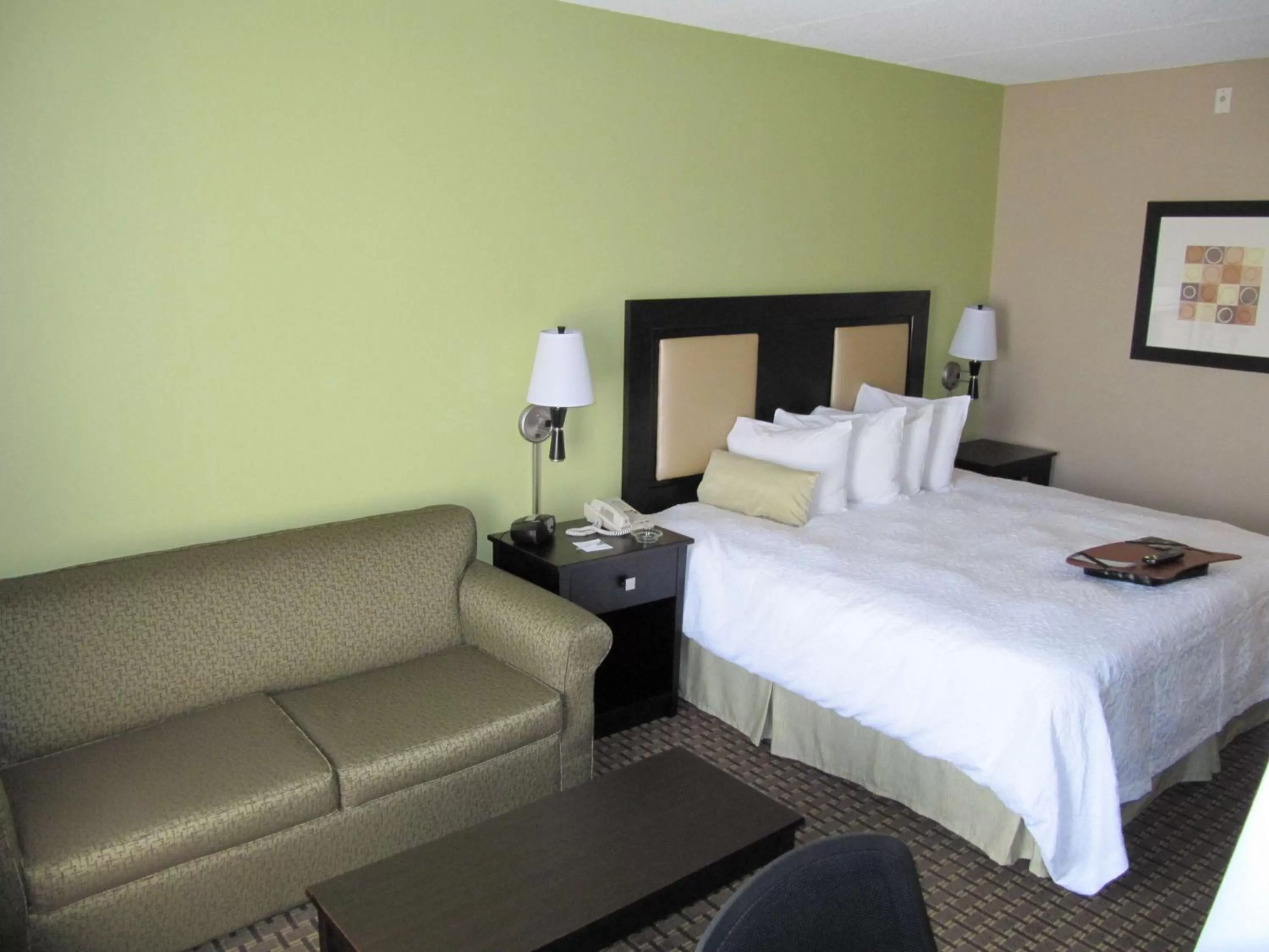 King Room with Sofa Bed and Study - Non-Smoking in Hampton Inn Lindale/Tyler