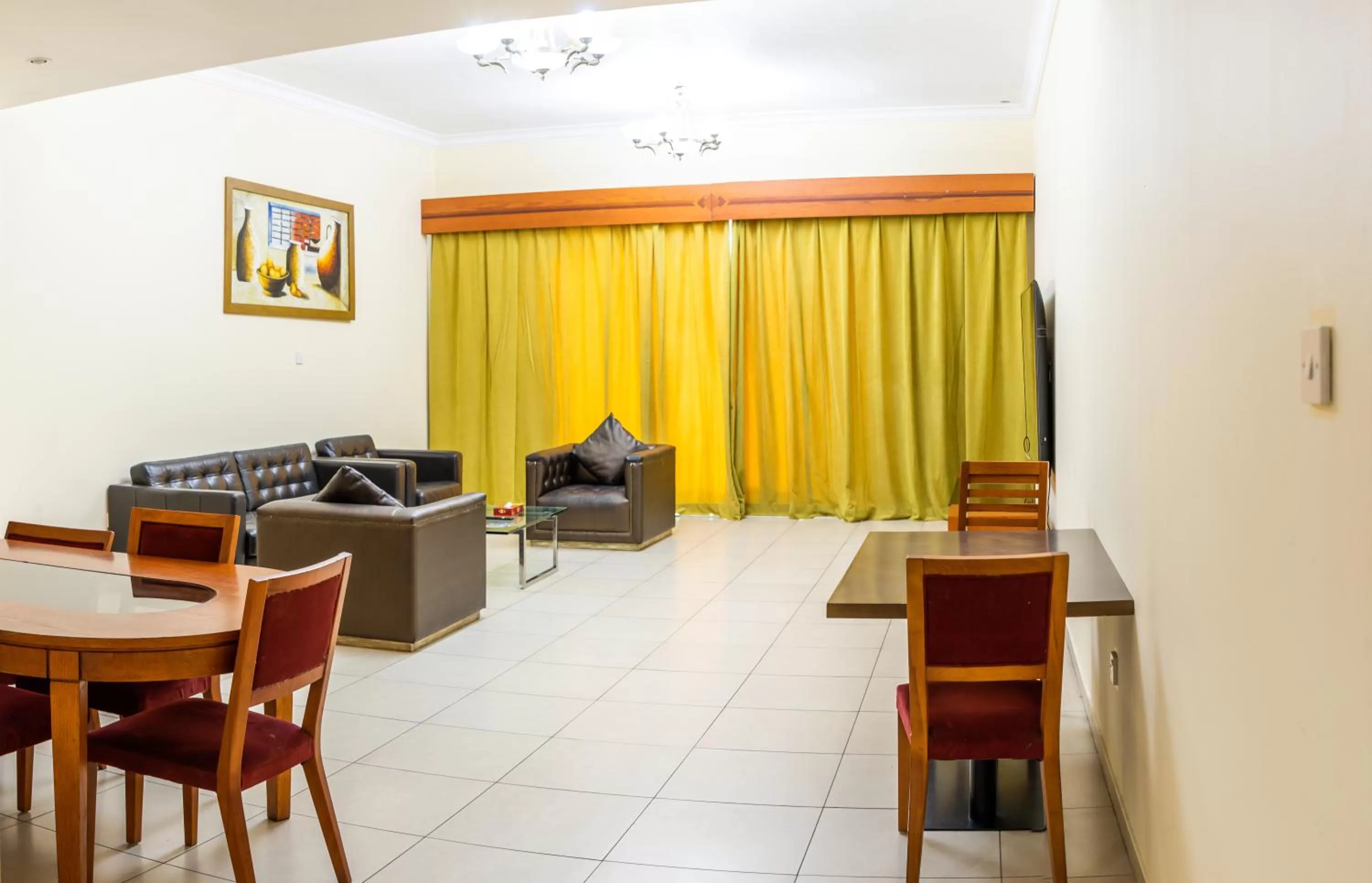 Three-Bedroom Apartment Suite in Wescott Plaza Hotel Apartments LLC Formerly West Zone Plaza Hotel Apts