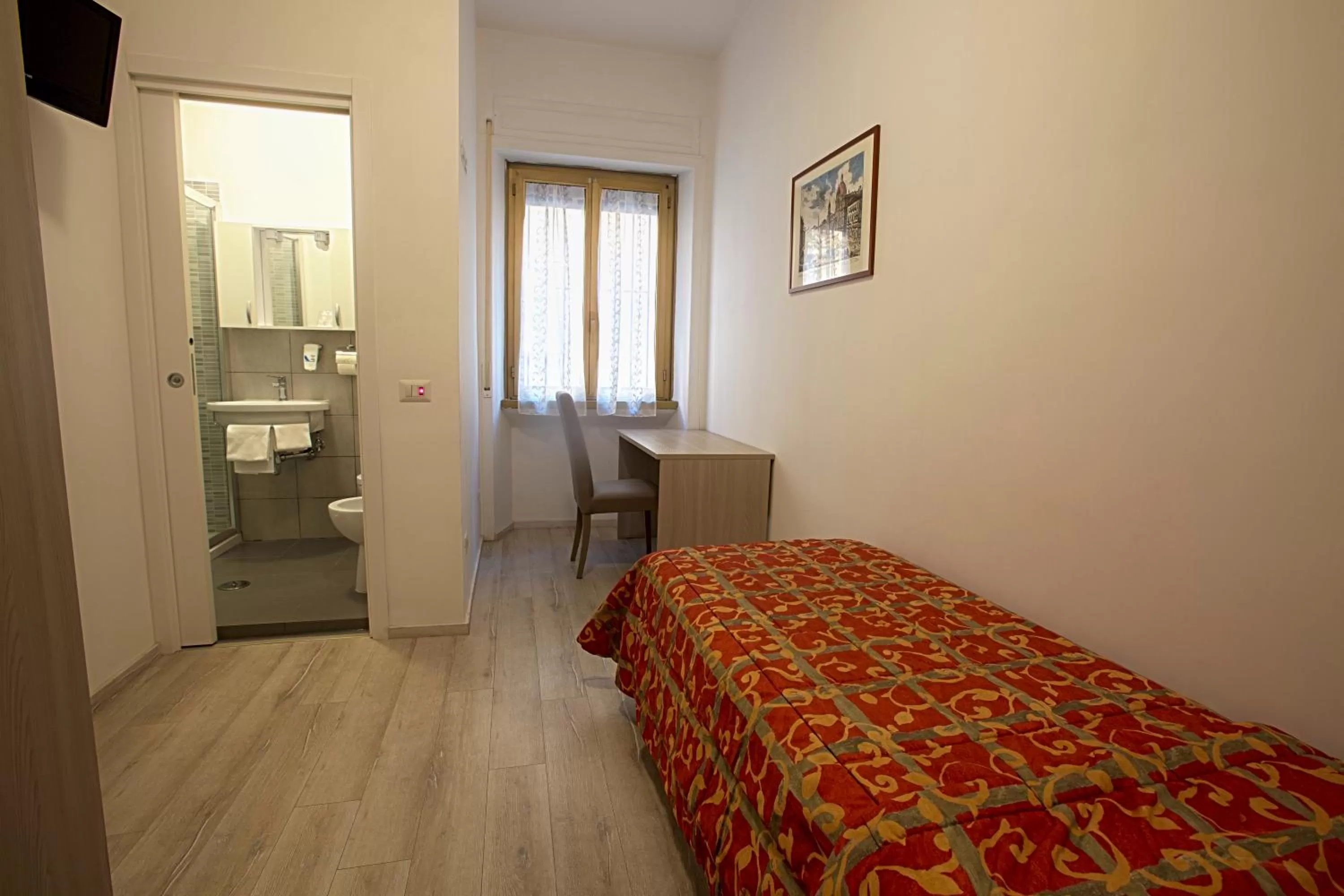 Single Room in Hotel Adriatic