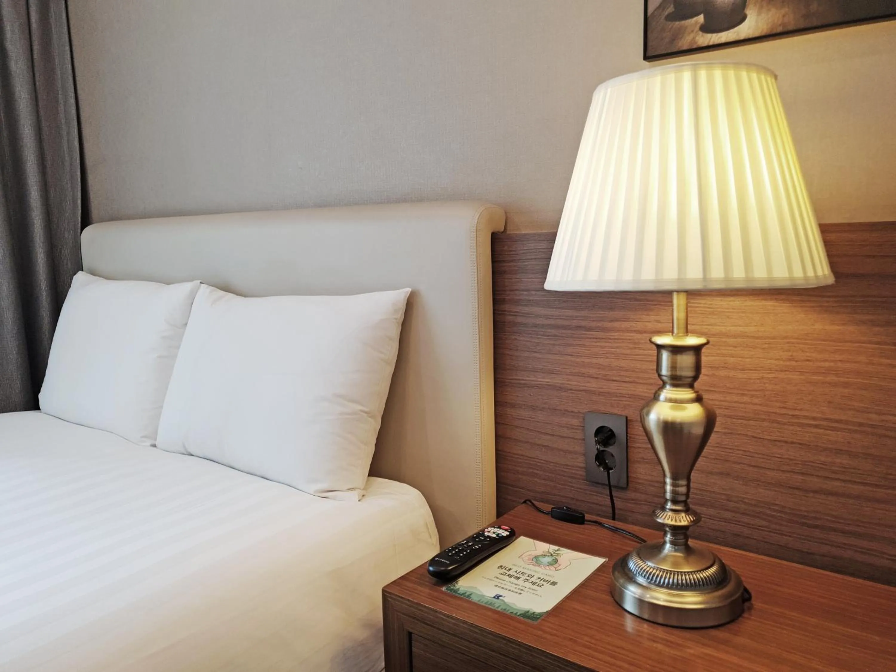 Economy Double Room in Busan Business Hotel