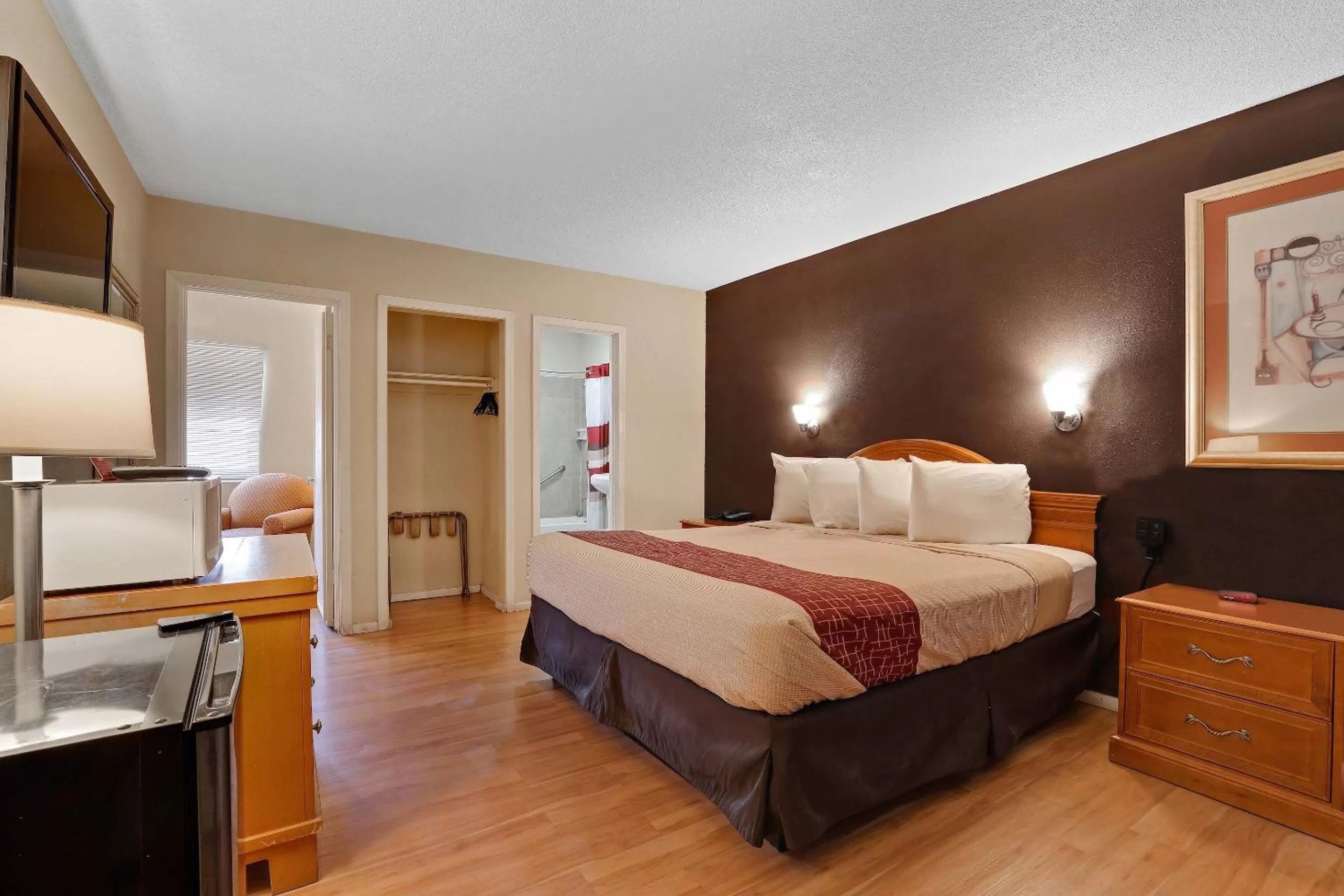 Suite King Room Non-Smoking in Red Roof Inn Needles