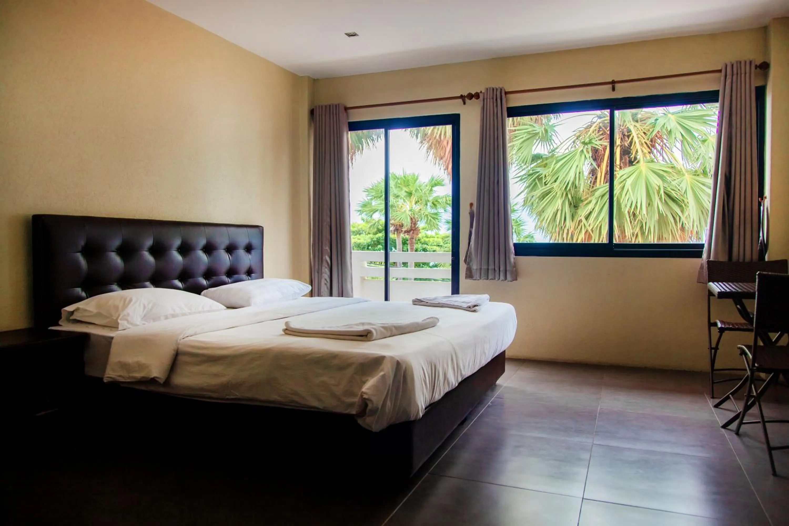Deluxe Double Room with Sea View in G.I Lodge