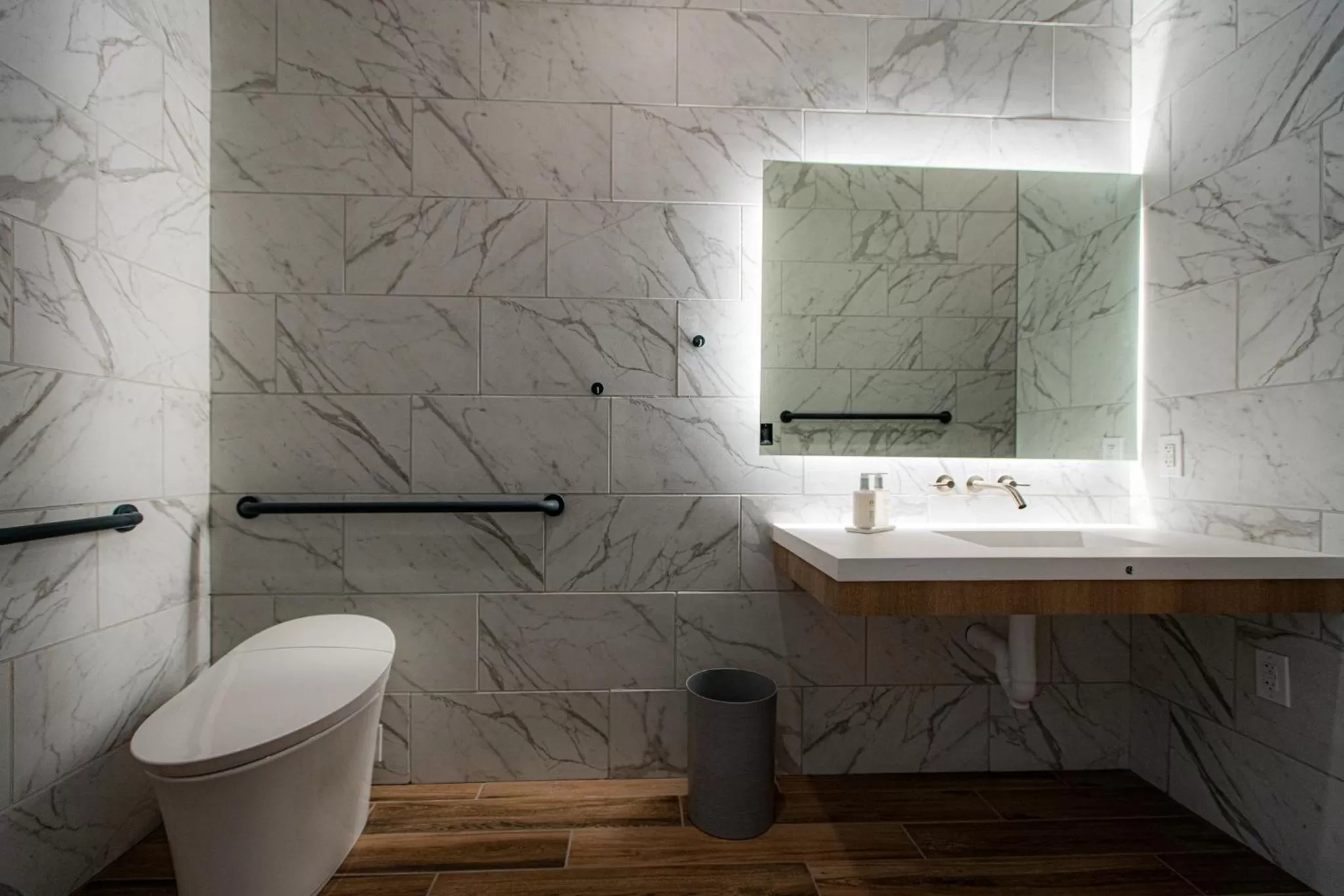 Deluxe King Room in The Schoolhouse Hotel, Trademark Collection by Wyndham