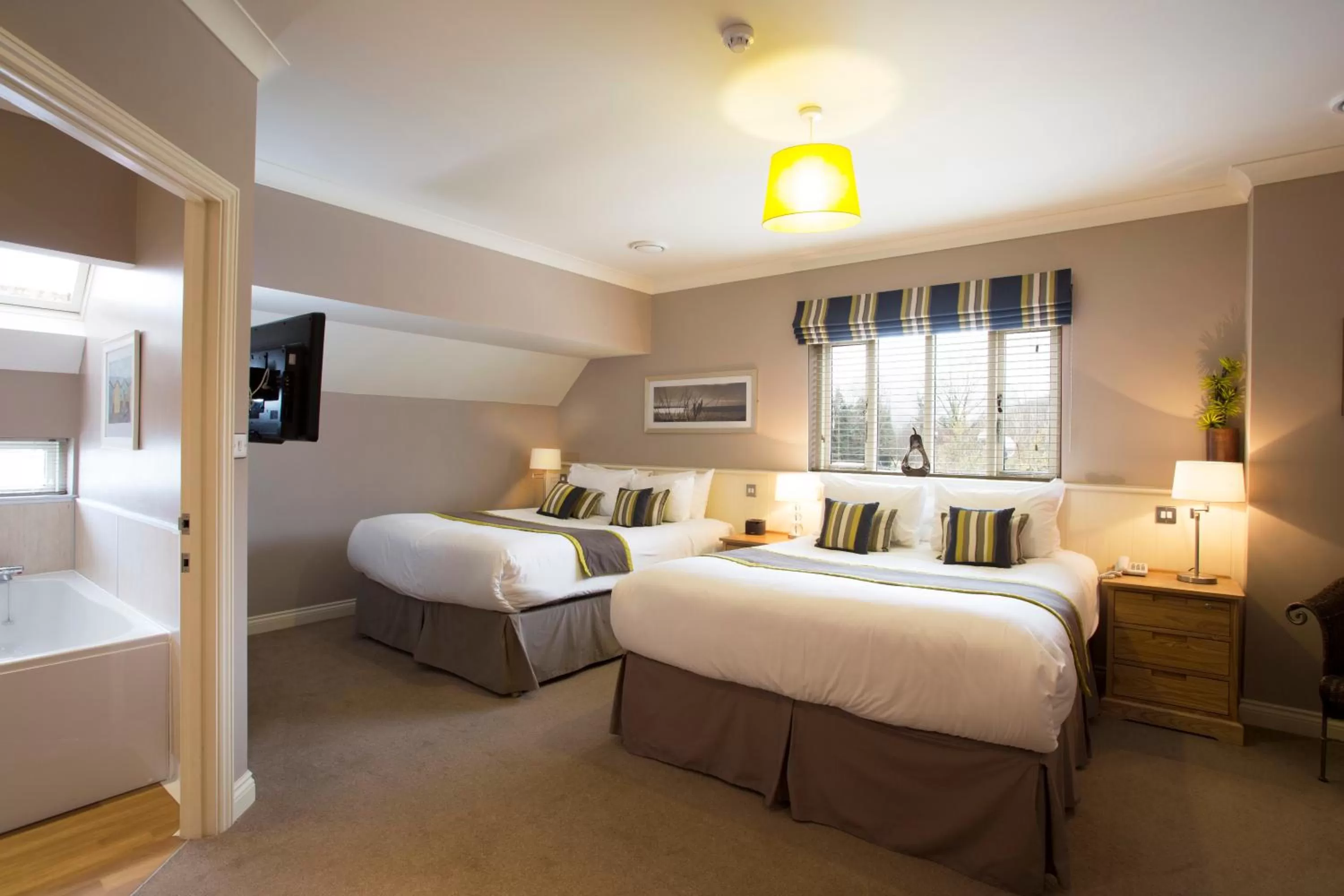 Premier Twin Room in Breckland Lodge