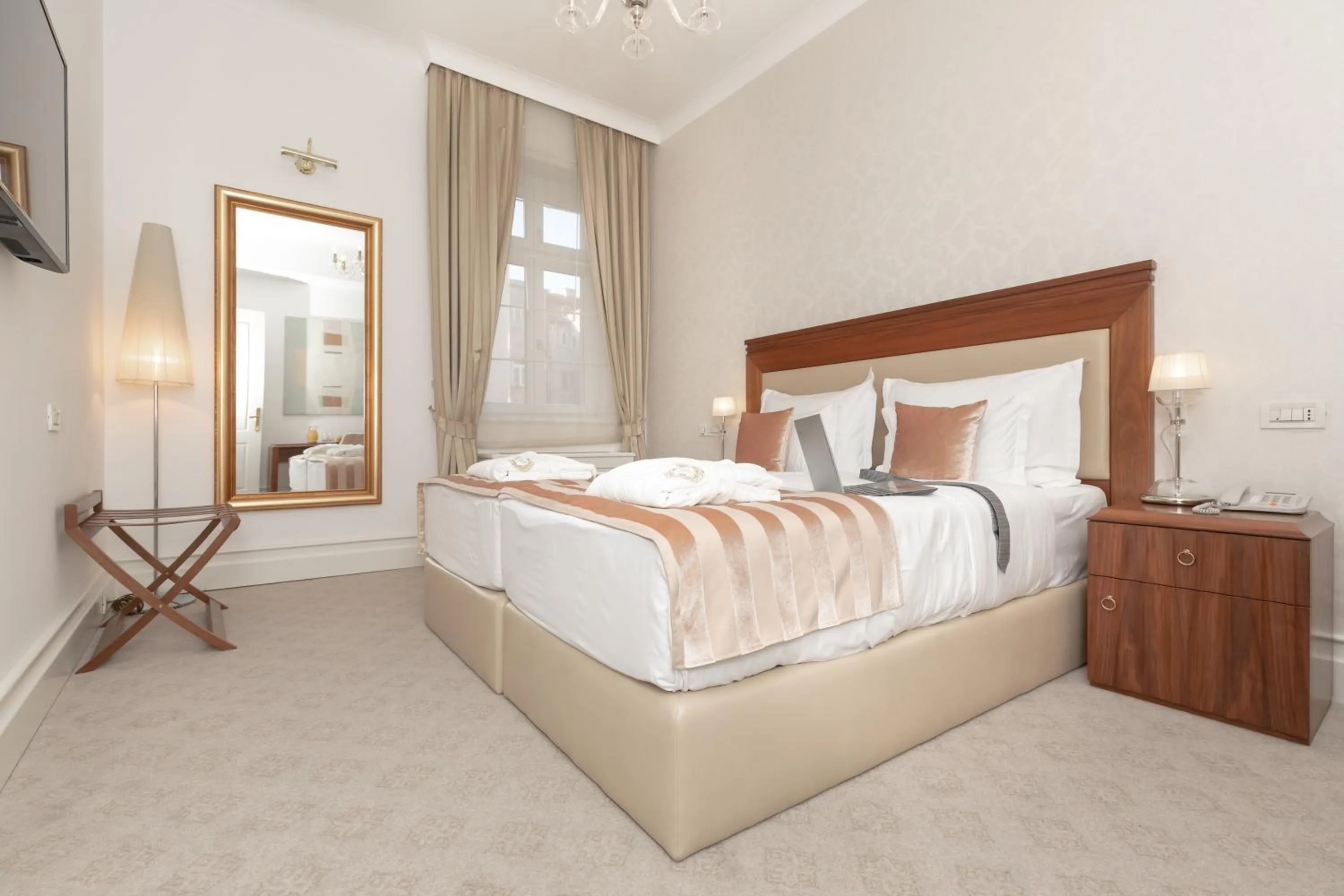 Superior Suite With Free Spa Access in Hotel Le Premier