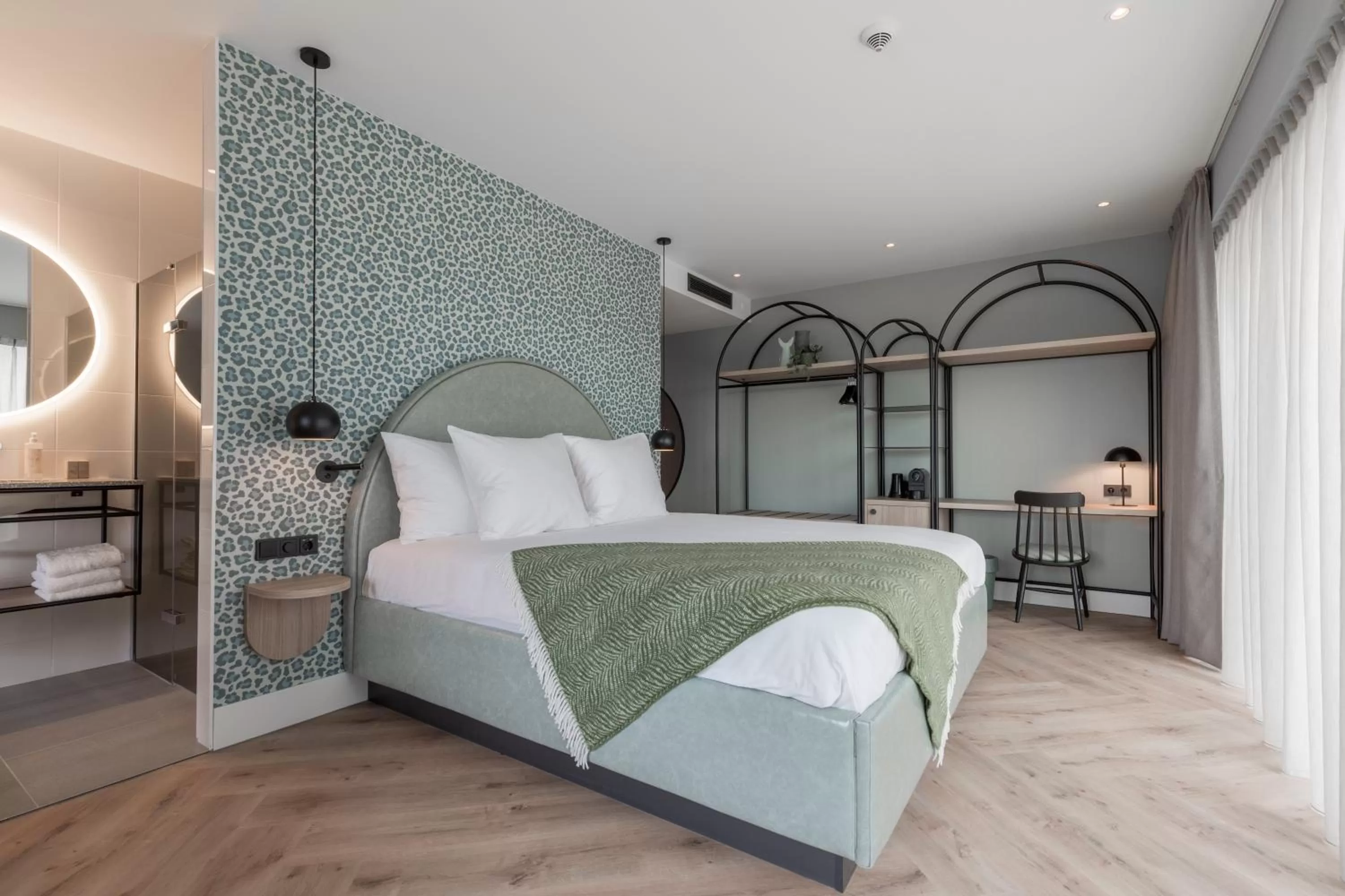 Superior Plus Room with Bath in Van der Valk Hotel Venlo