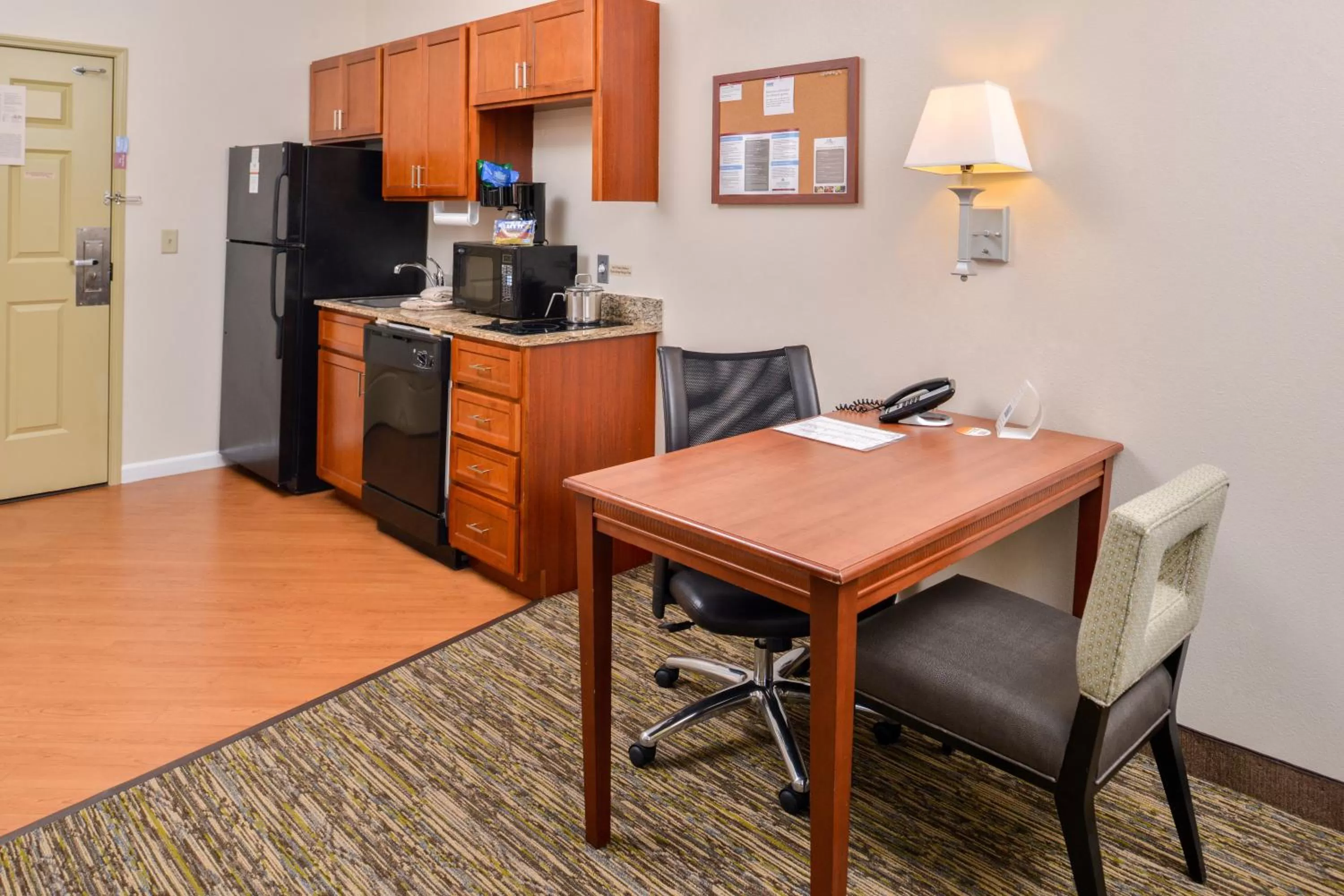 One-Bedroom Queen Room with Mobility Accessible Tub - Non-Smoking in Candlewood Suites Abilene by IHG