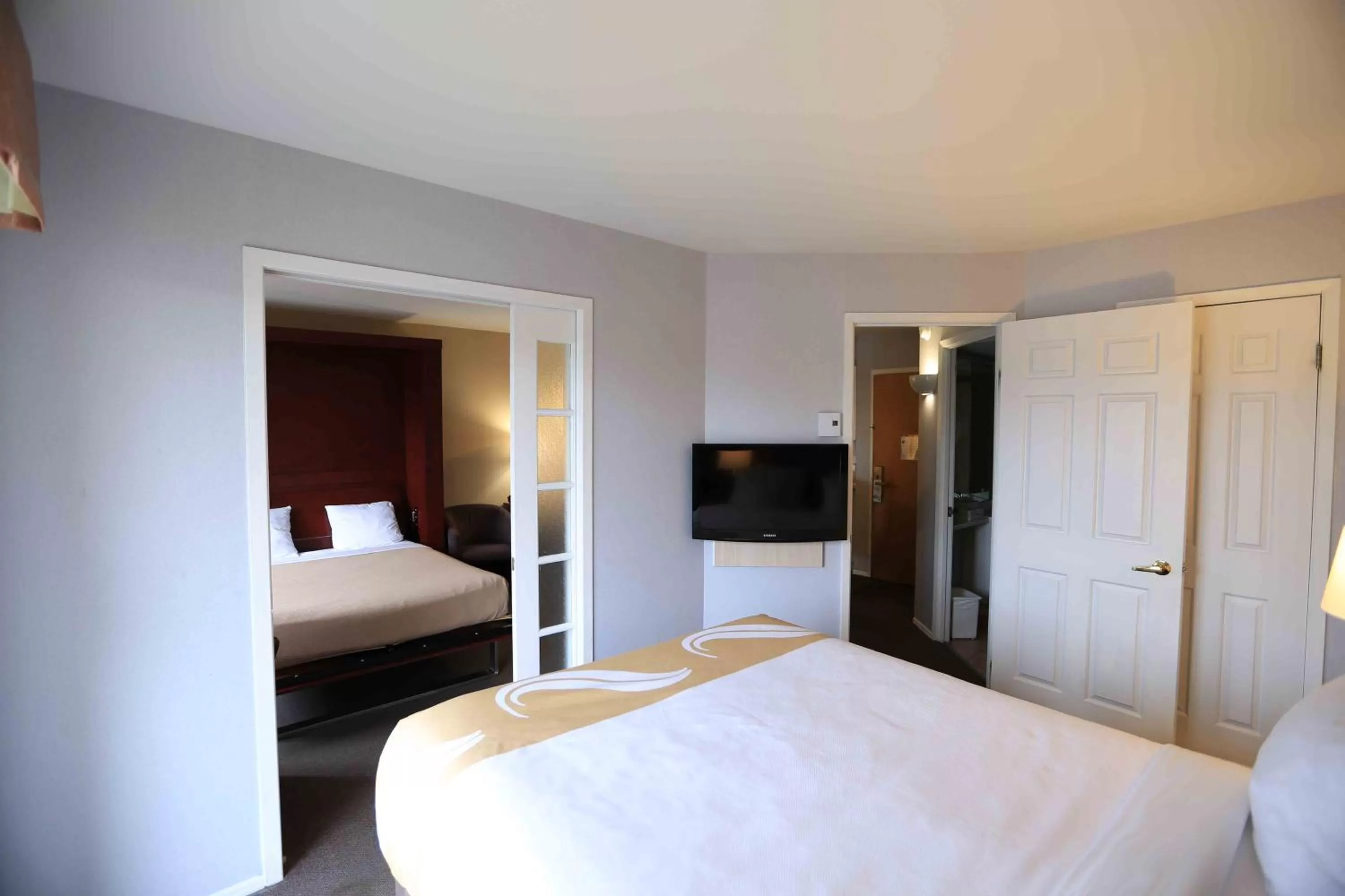 Superior Queen Suite with Two Queen Beds - Non-Smoking in Hotel Quality Suites