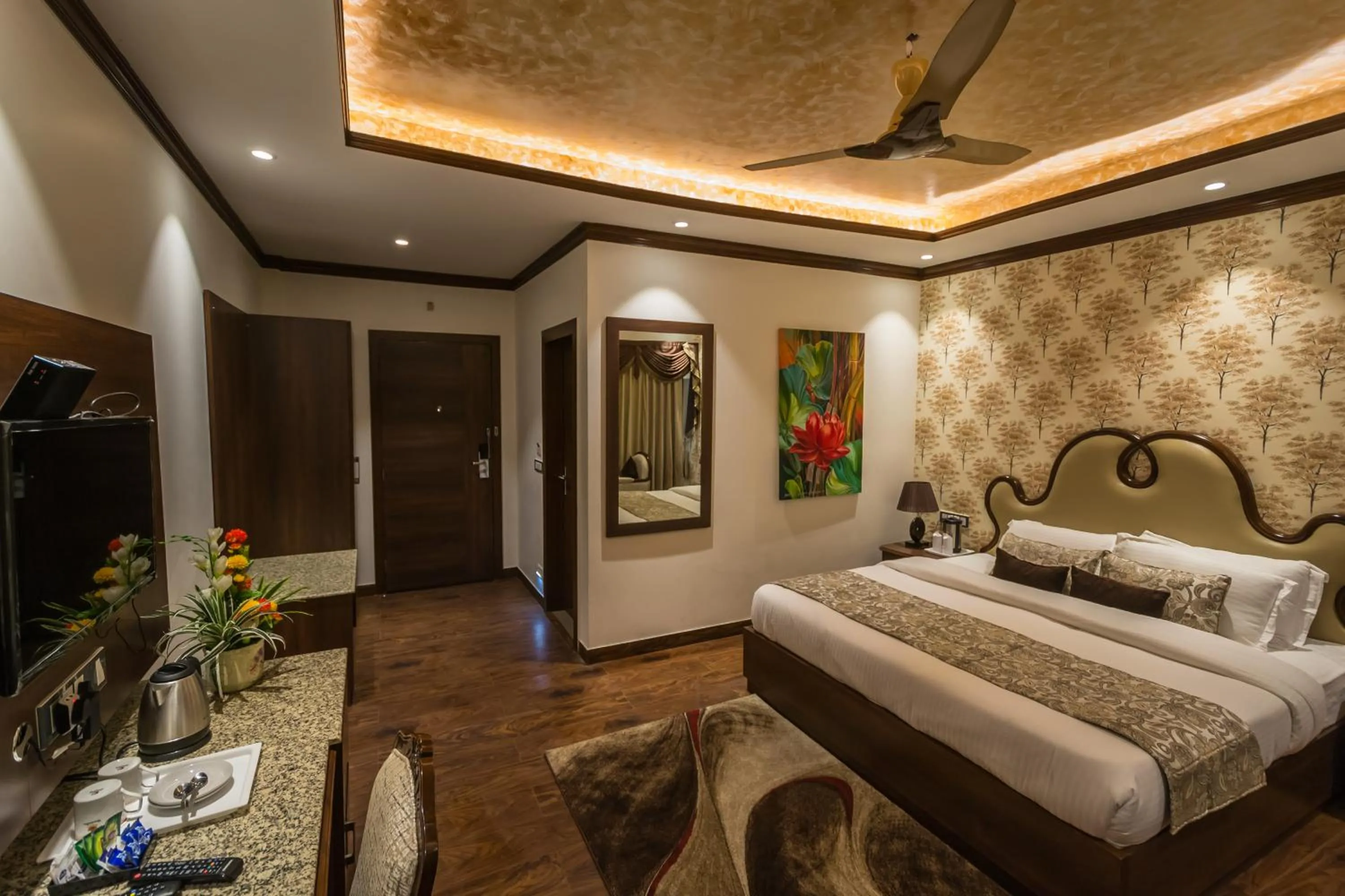 King Room with Balcony in The Highland Park - A Truly River side Resort