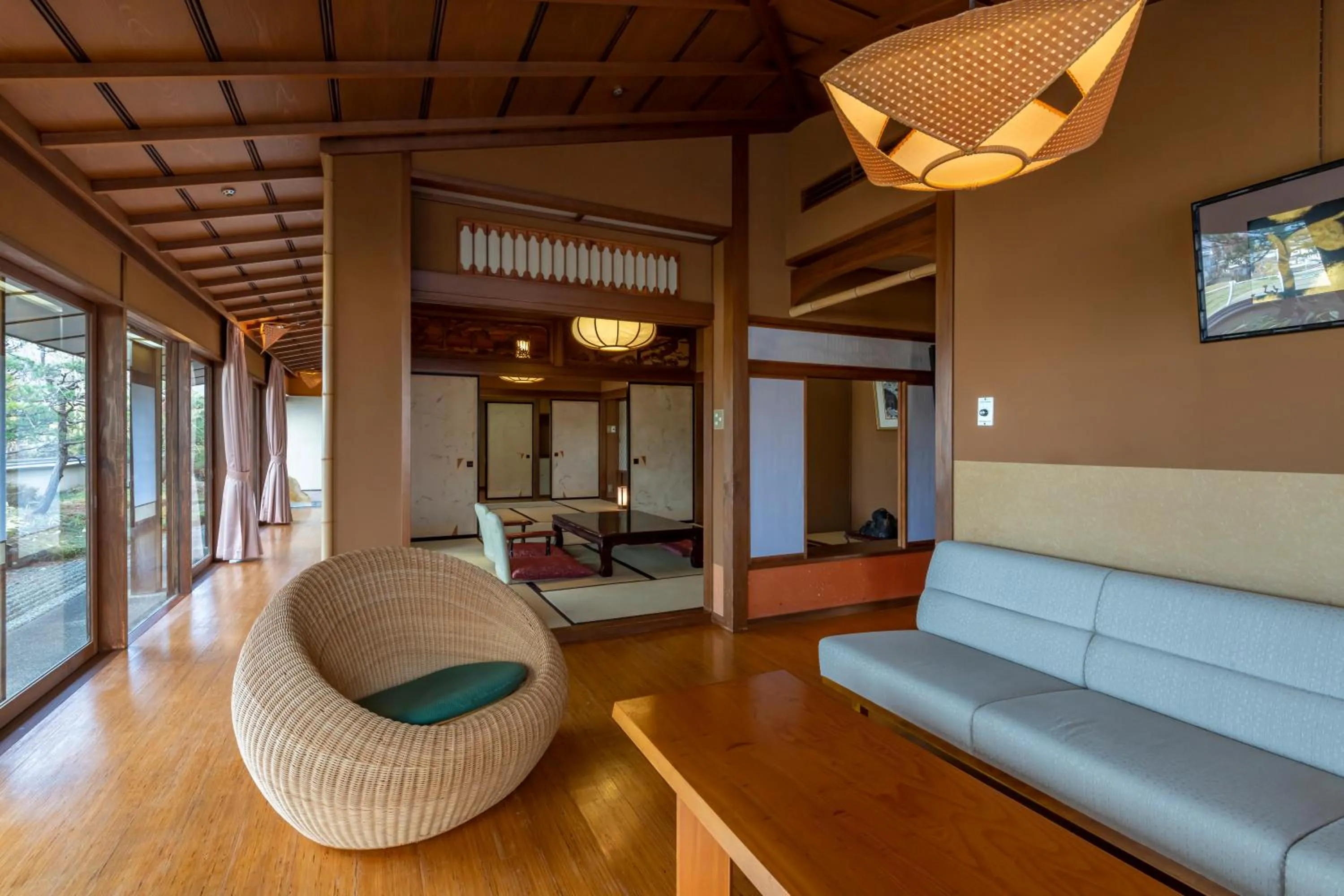 Suite with Hot Tub in Senkeien Tsukioka Hotel