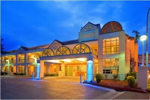 Atherton Park Inn and Suites Atherton Park Inn and Suites