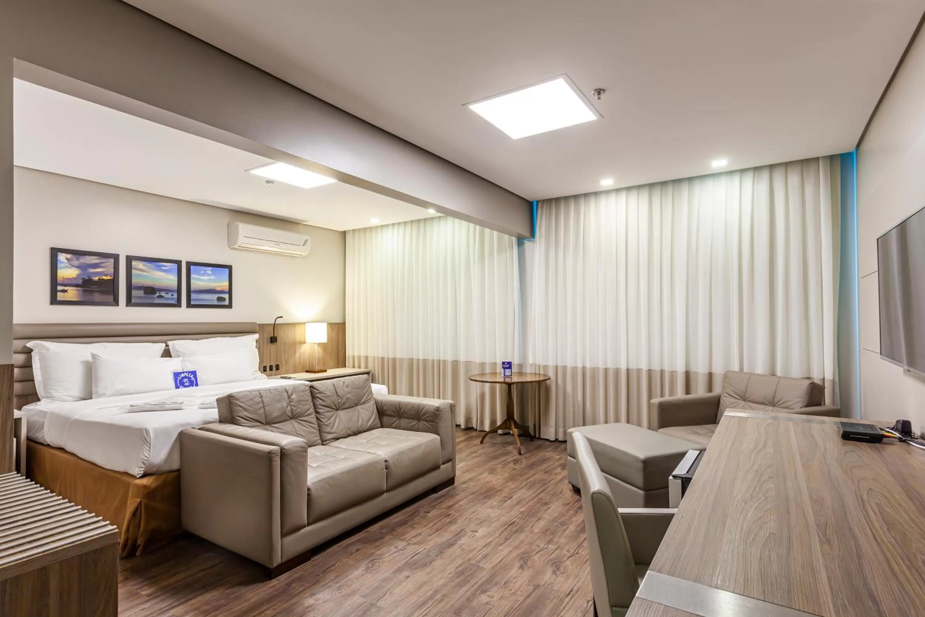Executive Suite with Double Bed in Blue Tree Premium Florianópolis