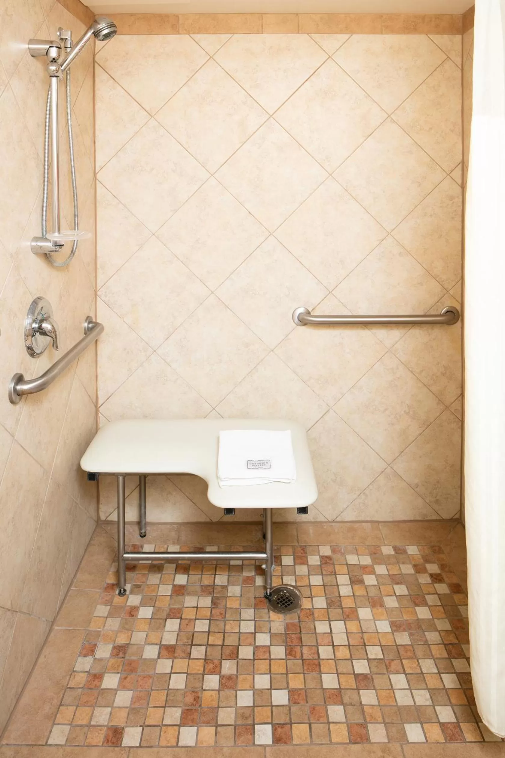 Queen Room with Two Queen Beds - Disability Access in Red Lion Hotel Pocatello