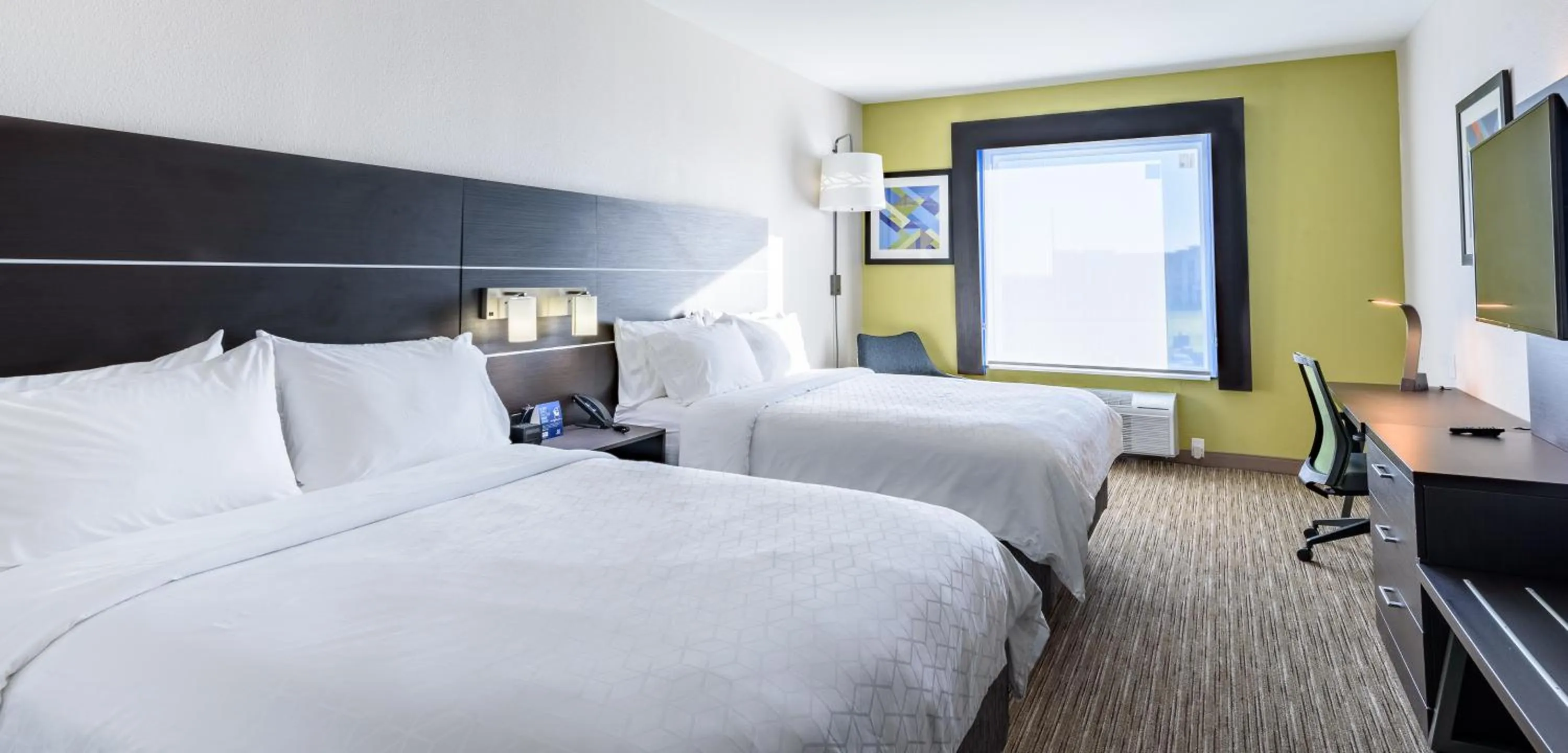 Standard Queen Room with Two Queen Beds in Holiday Inn Express Hotel and Suites Bastrop by IHG
