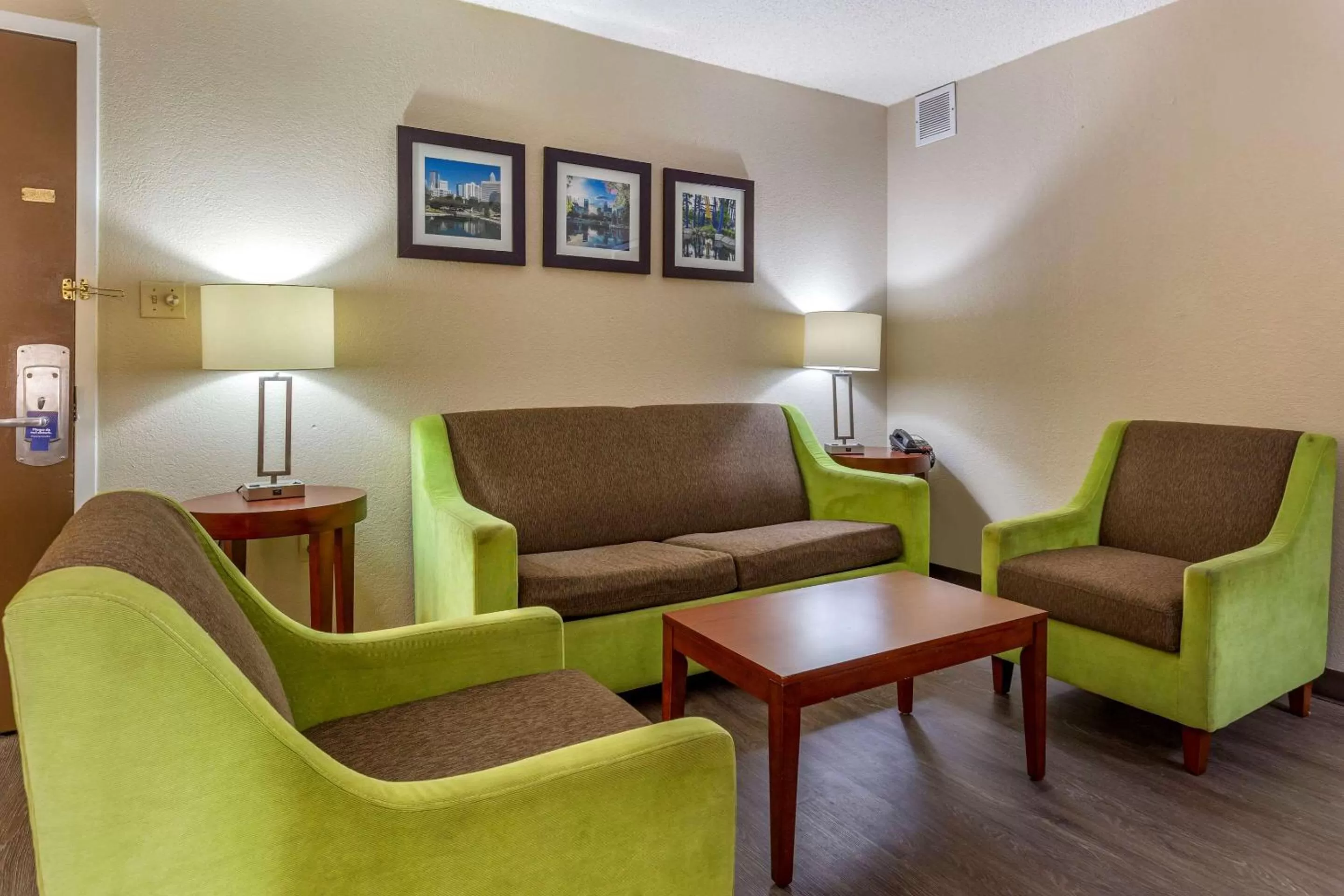 Superior King Suite in Comfort Inn Fort Mill Amusement Park at Carowinds Blvd
