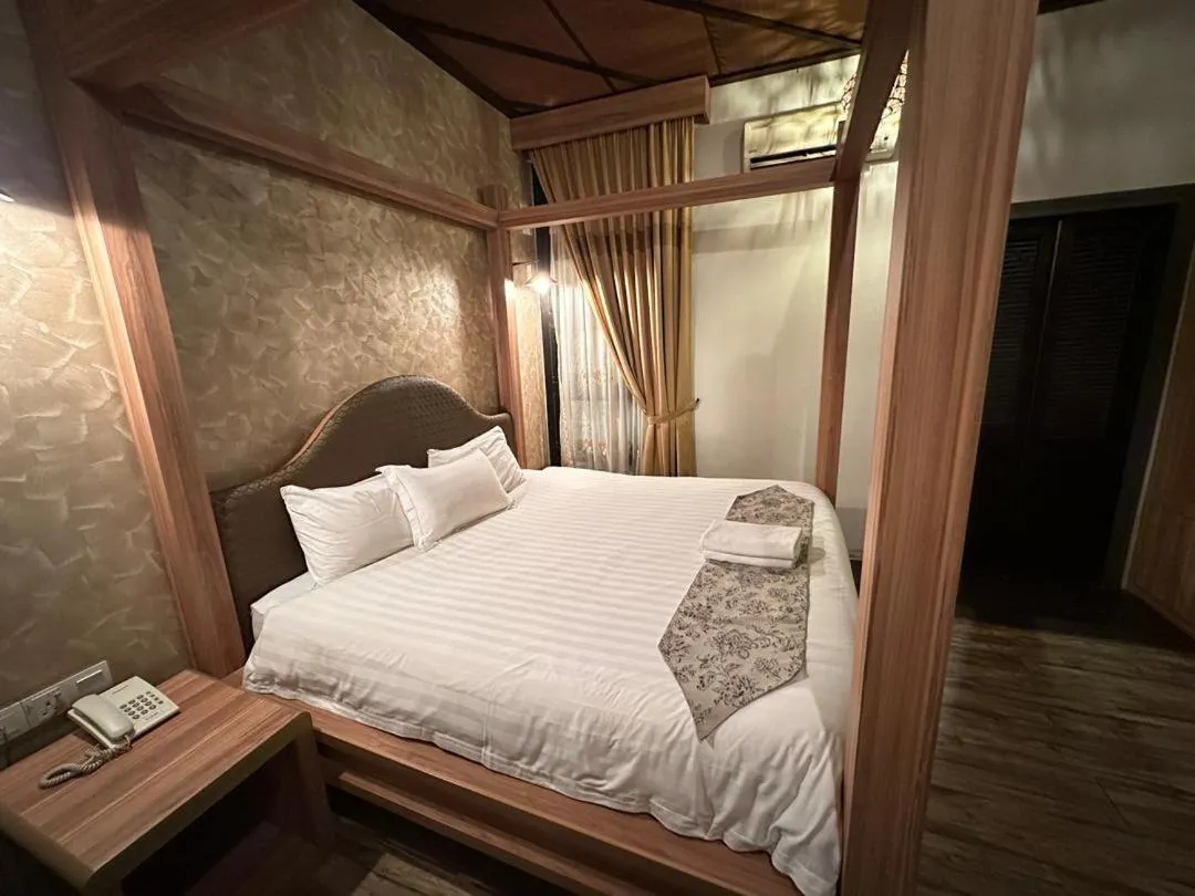 King Room with Garden View - single occupancy in I Garden Hotel