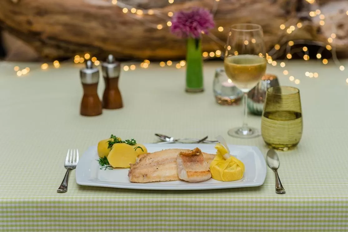 Food in Tides Boutique Hotel