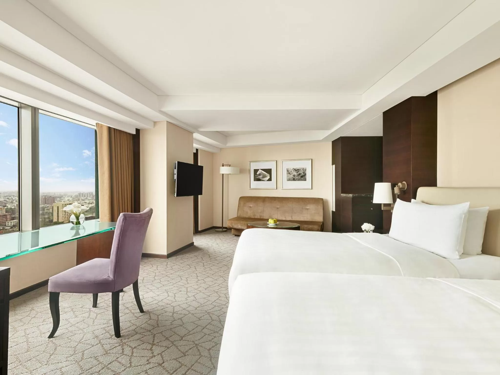 Horizon Deluxe Twin Room with Horizon Club Lounge Access in Shangri-La Far Eastern Tainan