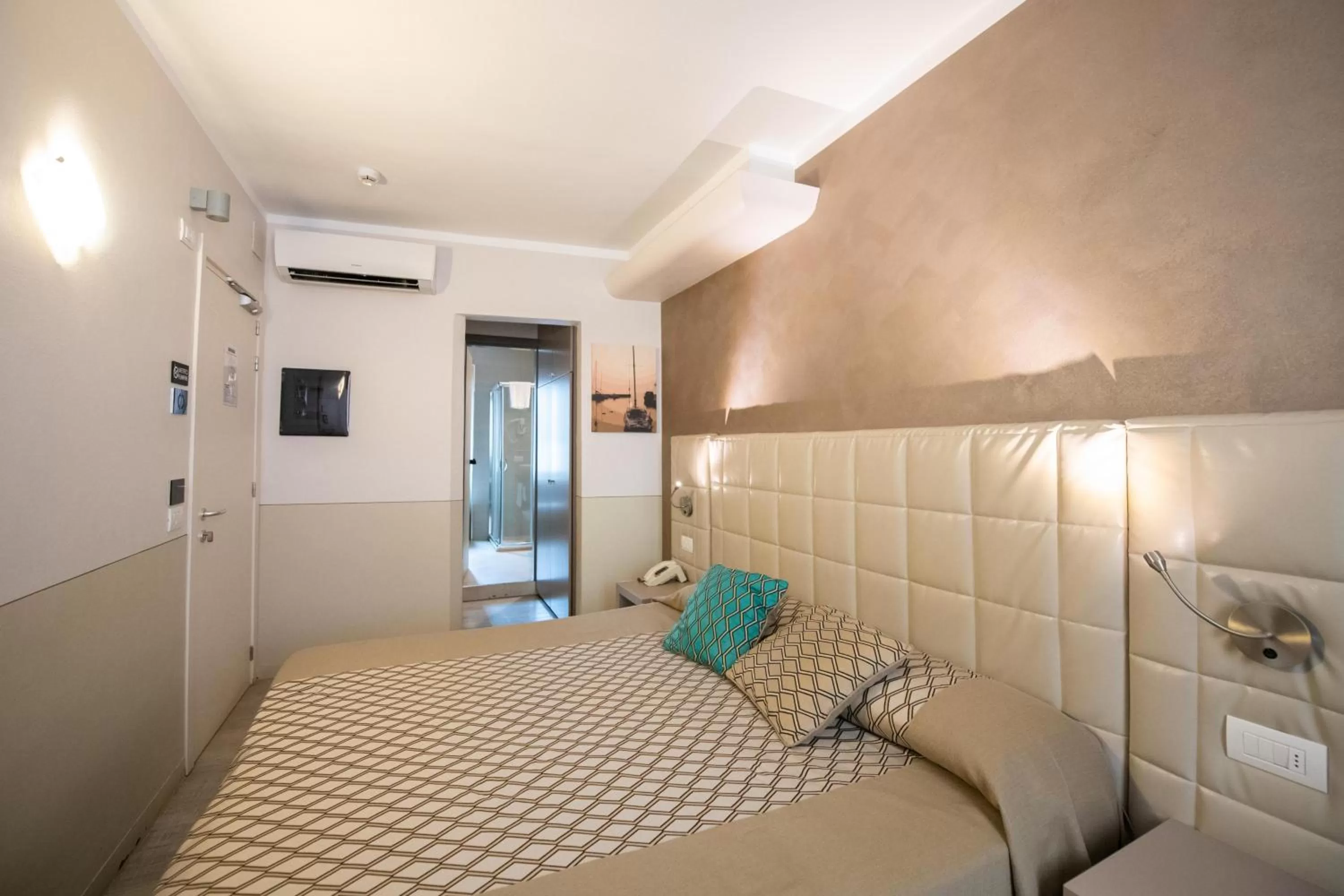 Double Room in Alessi Hotel Trattoria