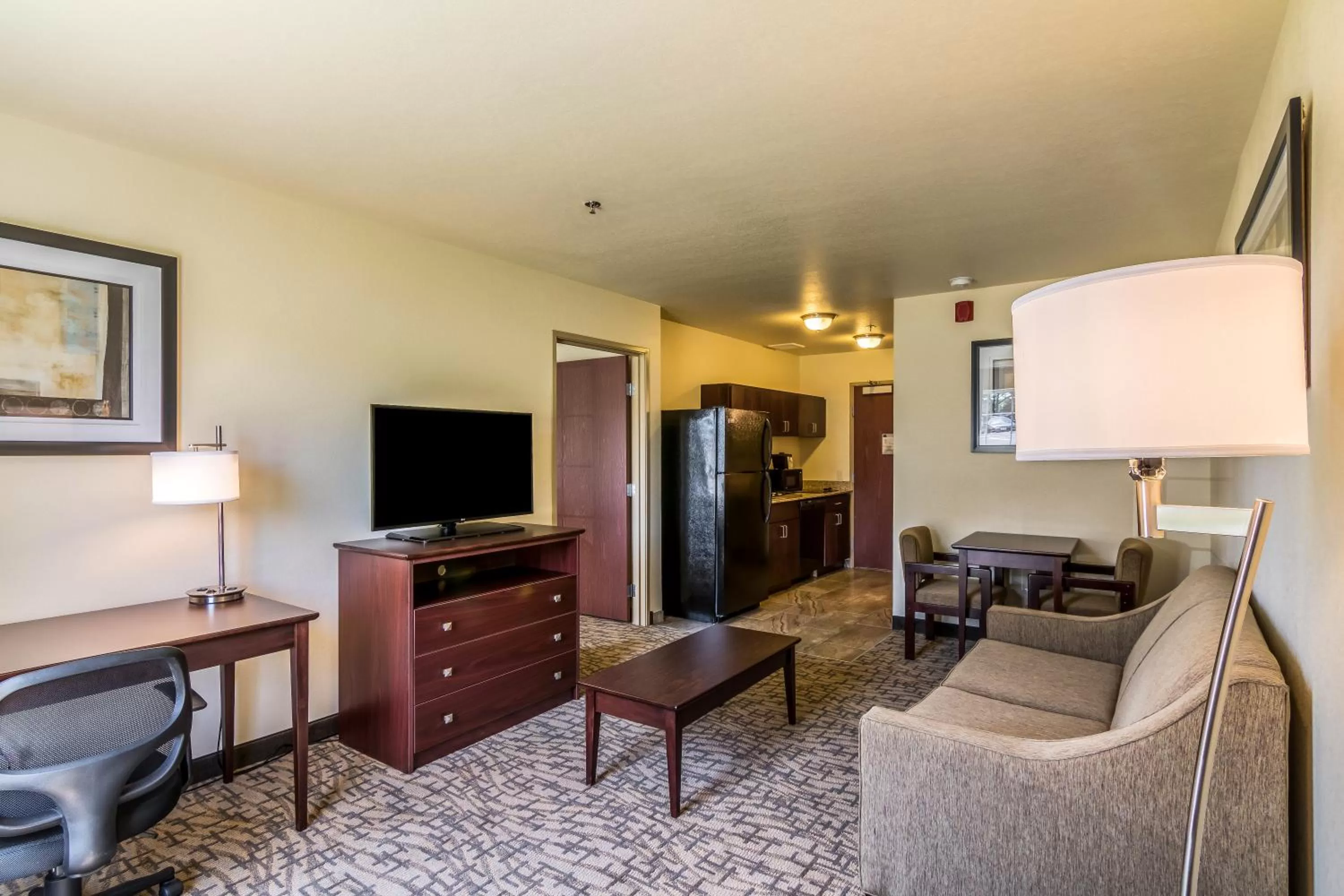 Deluxe King Suite in Cobblestone Inn & Suites - Barron