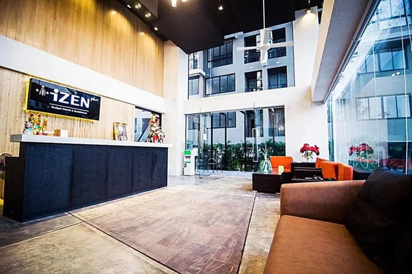 Lobby or reception in IZEN Budget Hotel & Residences (Plus) Lobby or reception in IZEN Budget Hotel & Residences (Plus)