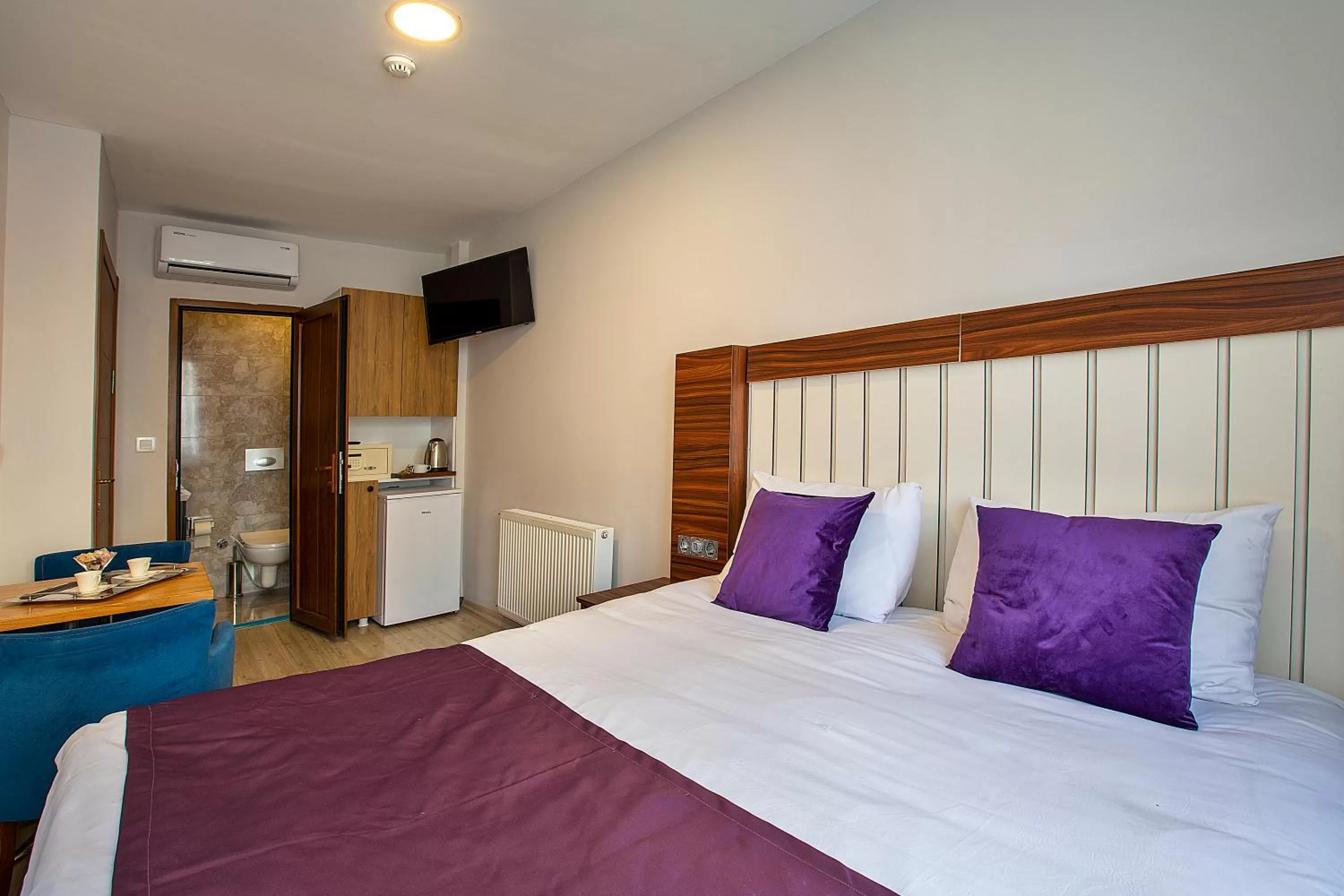 Superior Double Room in Pera Sultan Suit