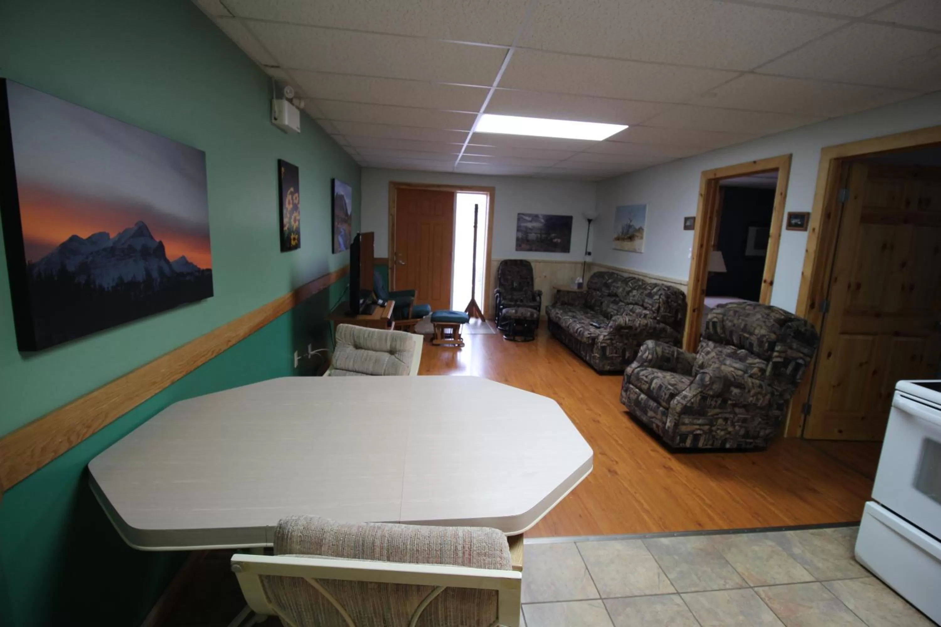 Two-Bedroom Suite in York Creek Bed & Breakfast