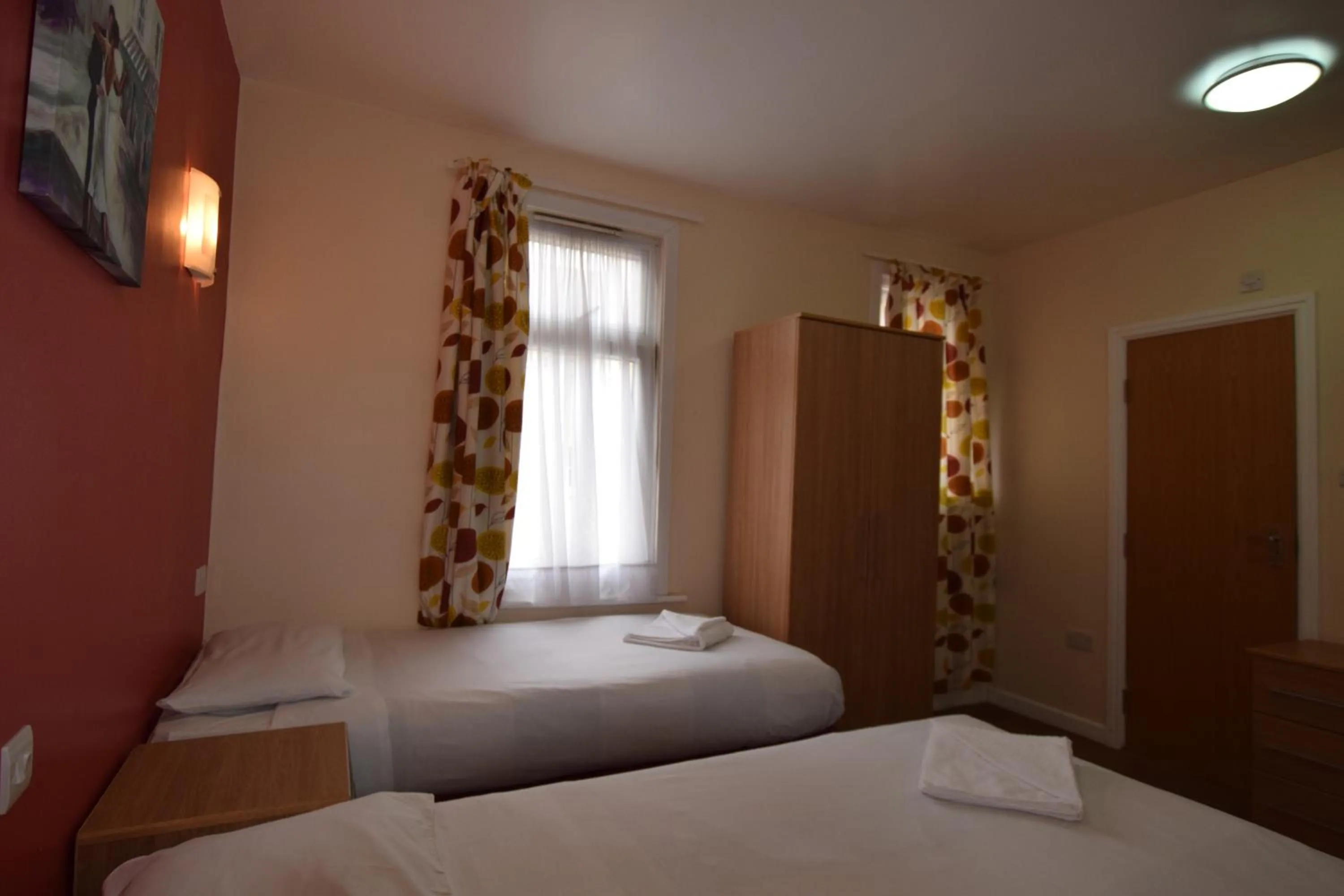 Triple Room in Cranbrook Hotel