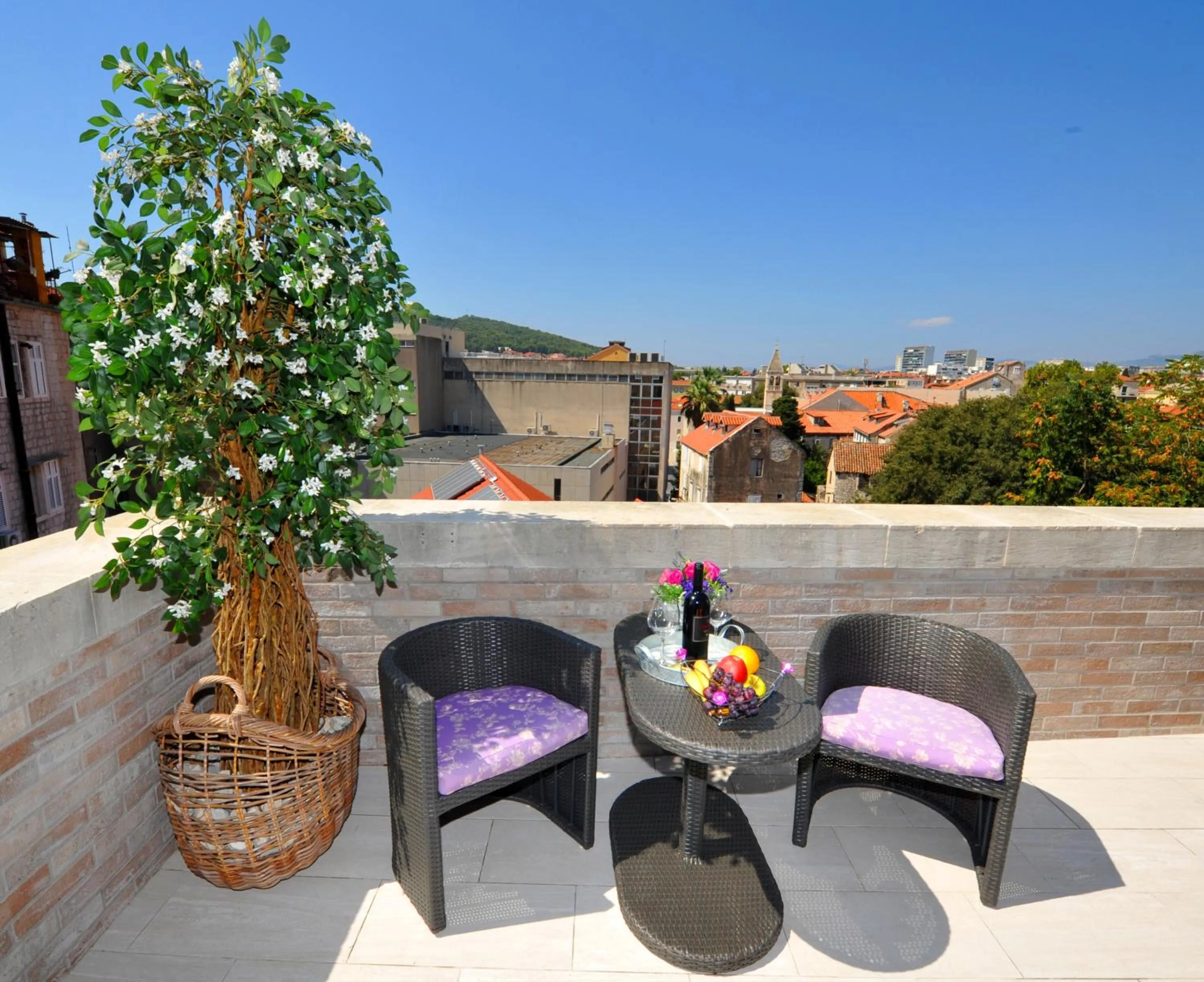 Deluxe Double Room with Balcony in Luxury Rooms Nirvana