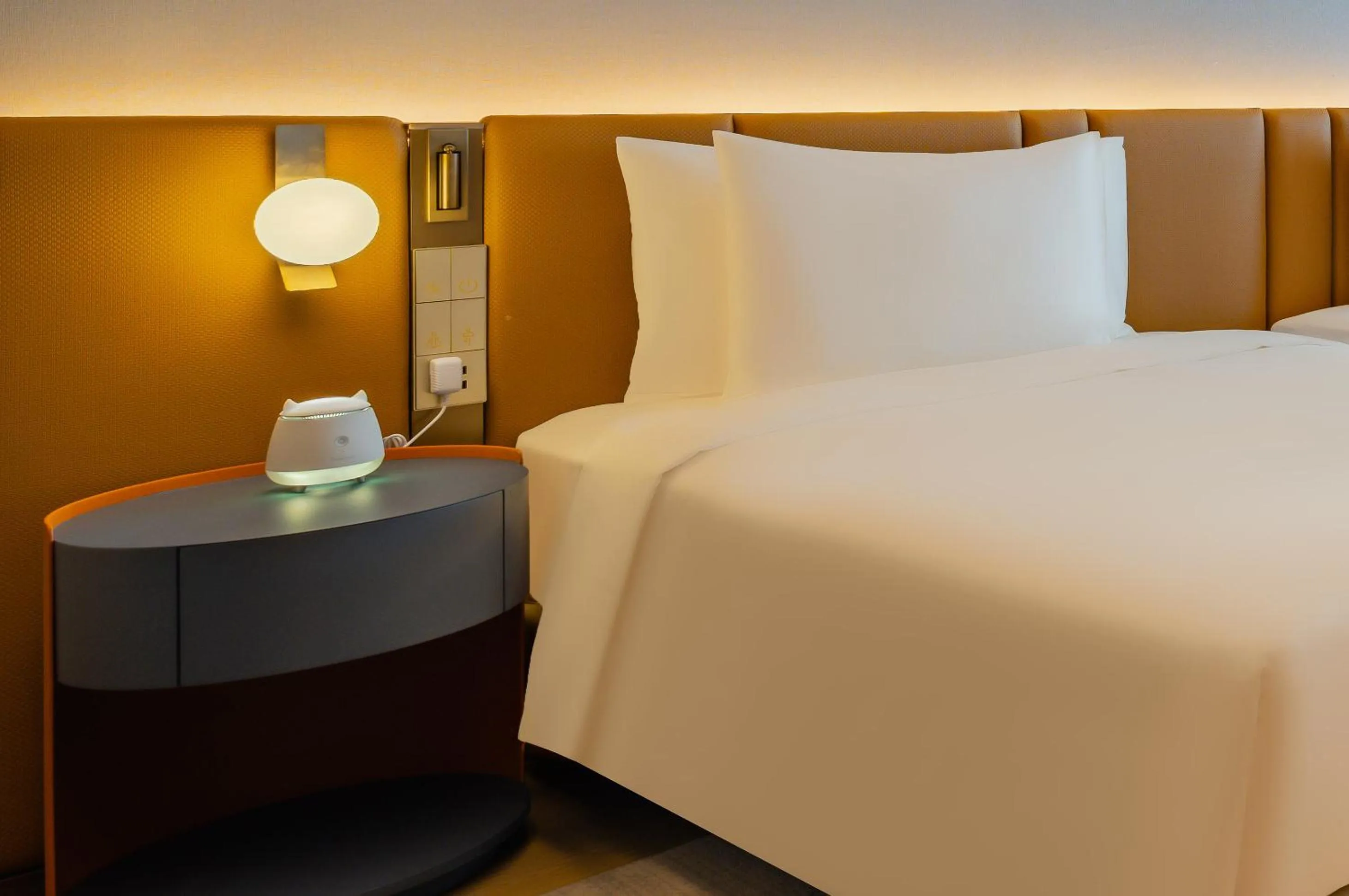 King Suite in EVEN Hotels Shanghai Expo by IHG