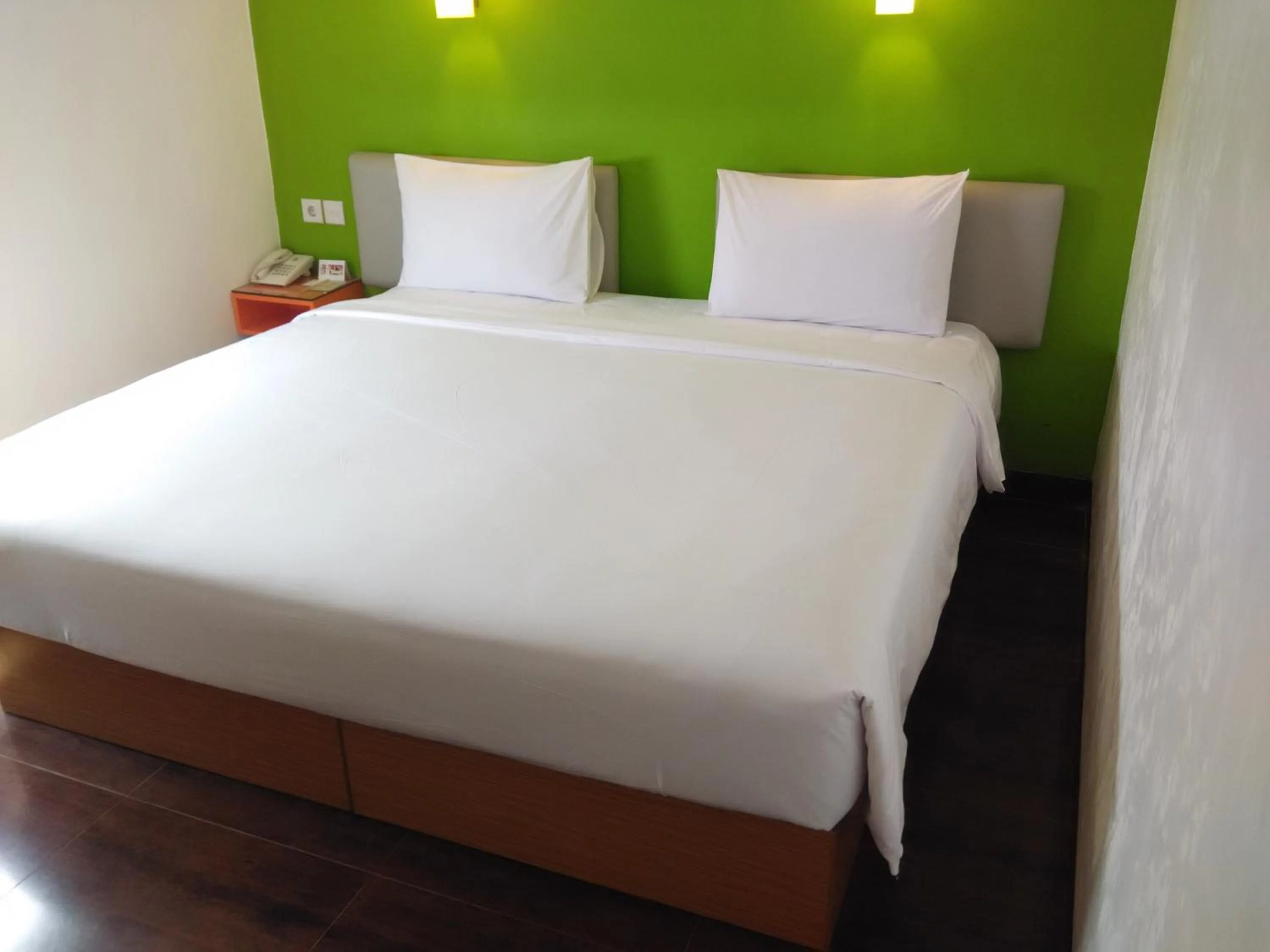 Smart Hollywood Room in Amaris Hotel Ponorogo
