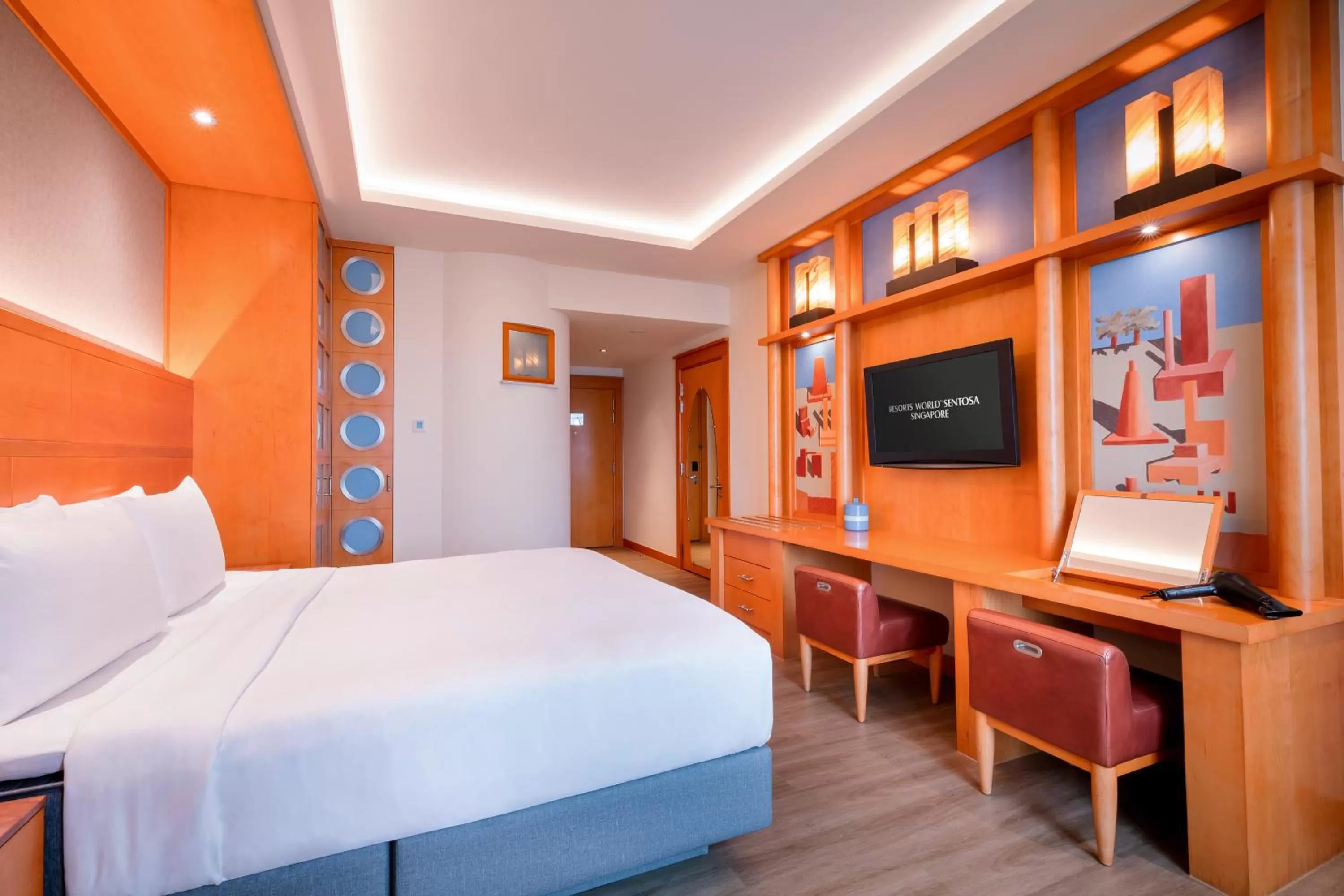 Deluxe Double or Twin Room in Resorts World Sentosa - Hotel Michael