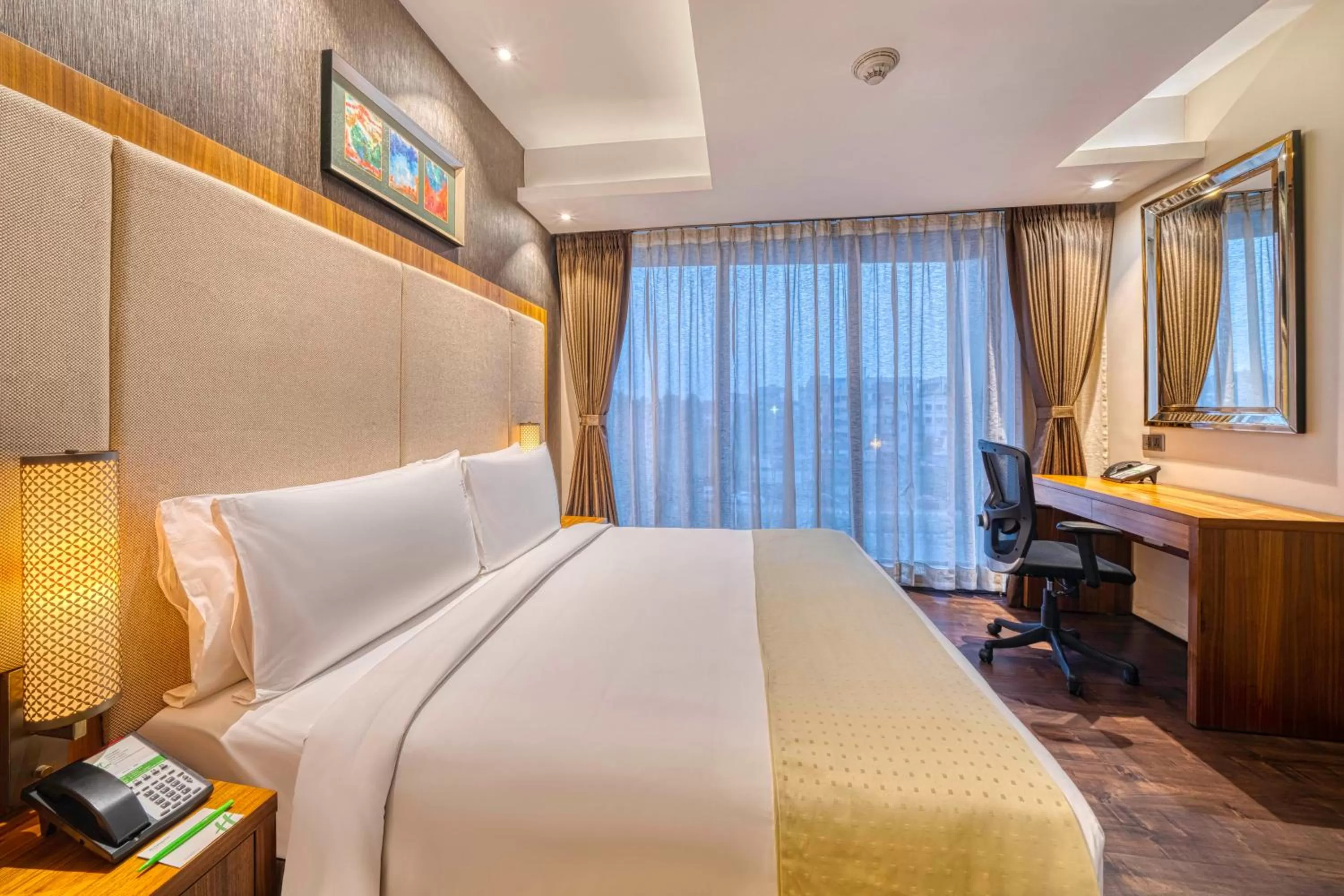 Standard King Room in Holiday Inn Kolkata Airport by IHG