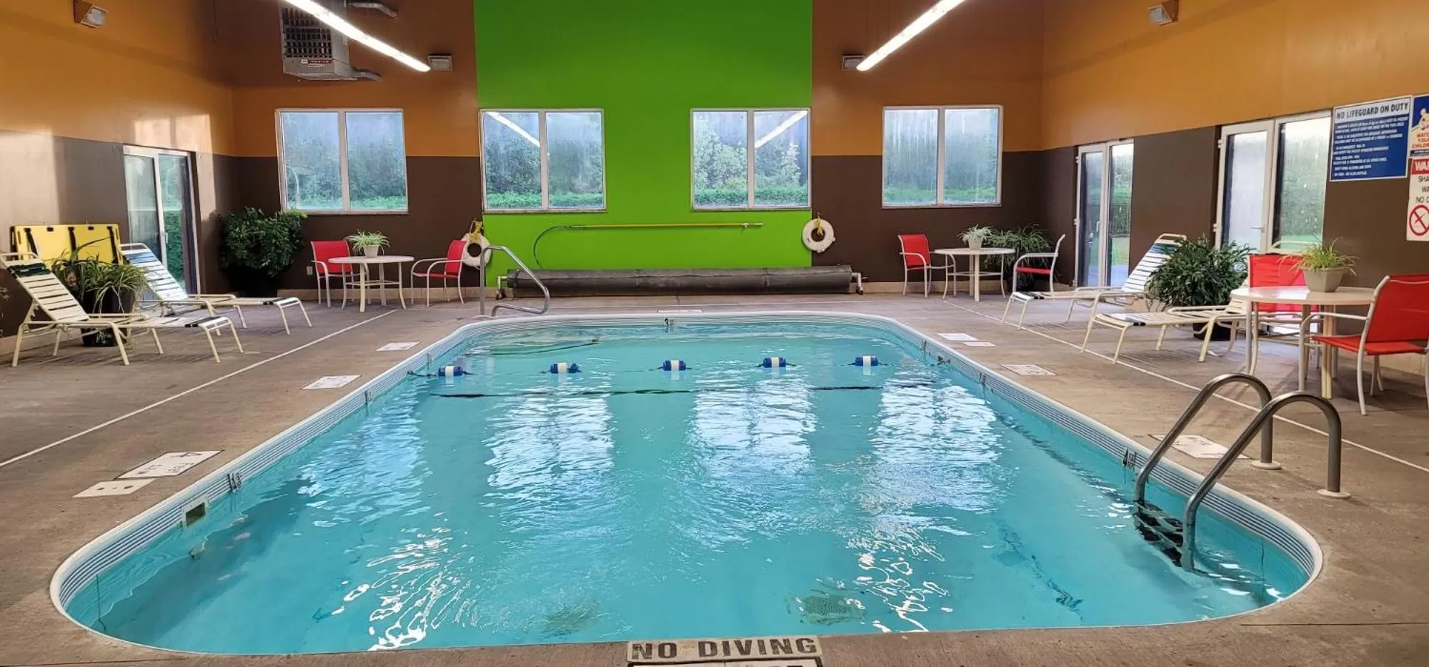 Super 8 by Wyndham Plattsburgh