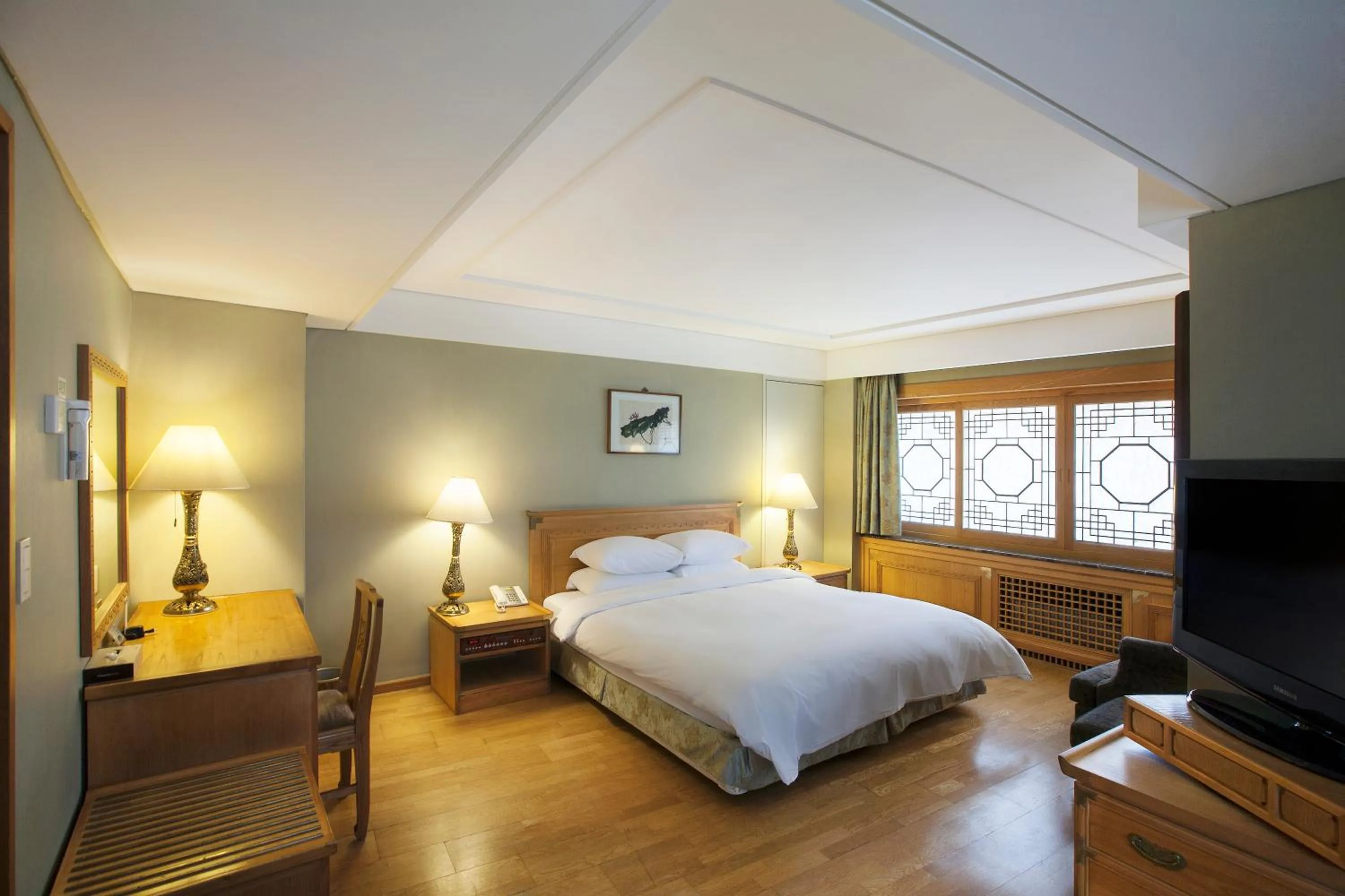 Corner Suite in Commodore Hotel Busan