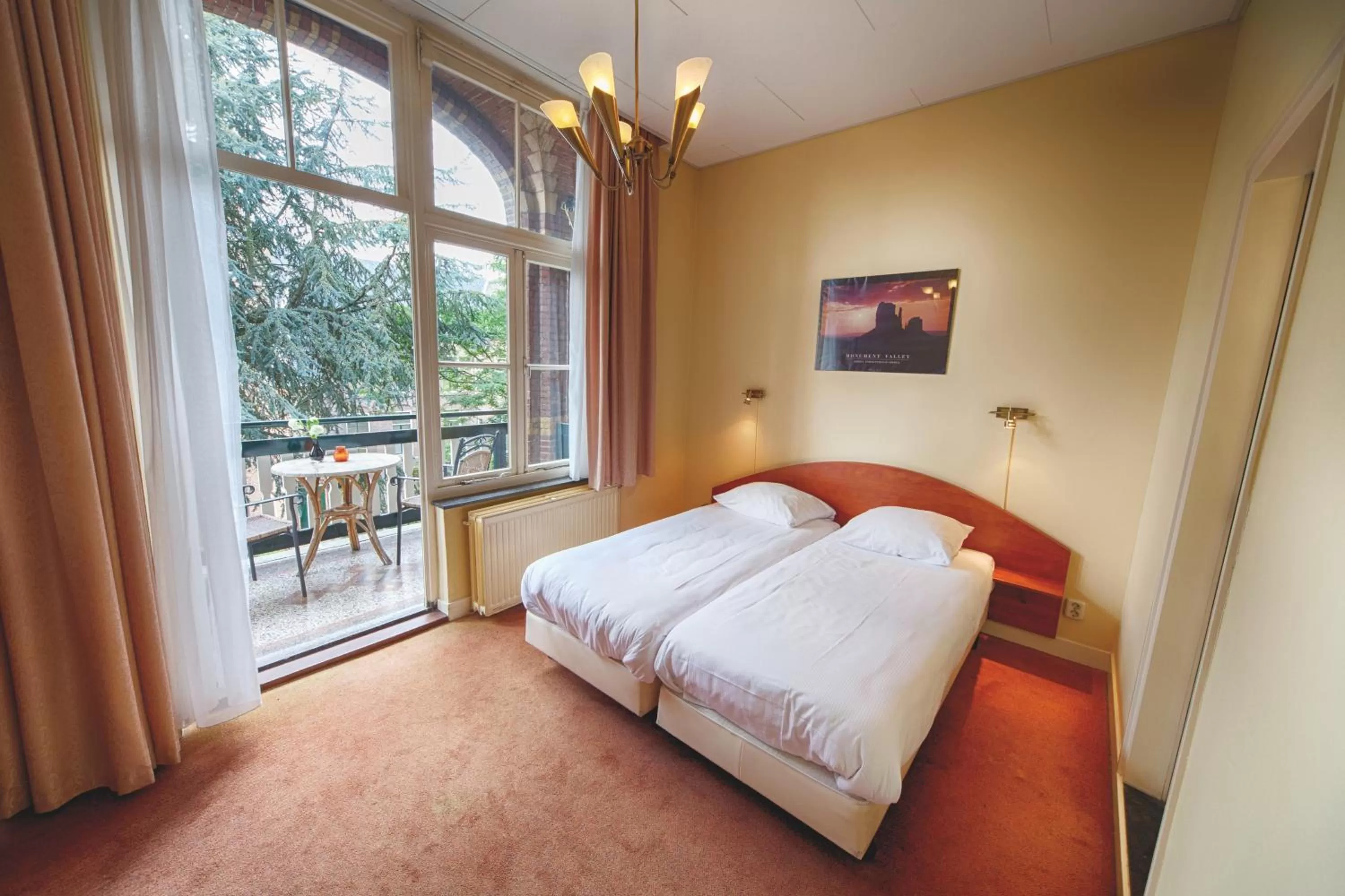 Standard Double Room with Balcony in Fletcher Hotel Gilde