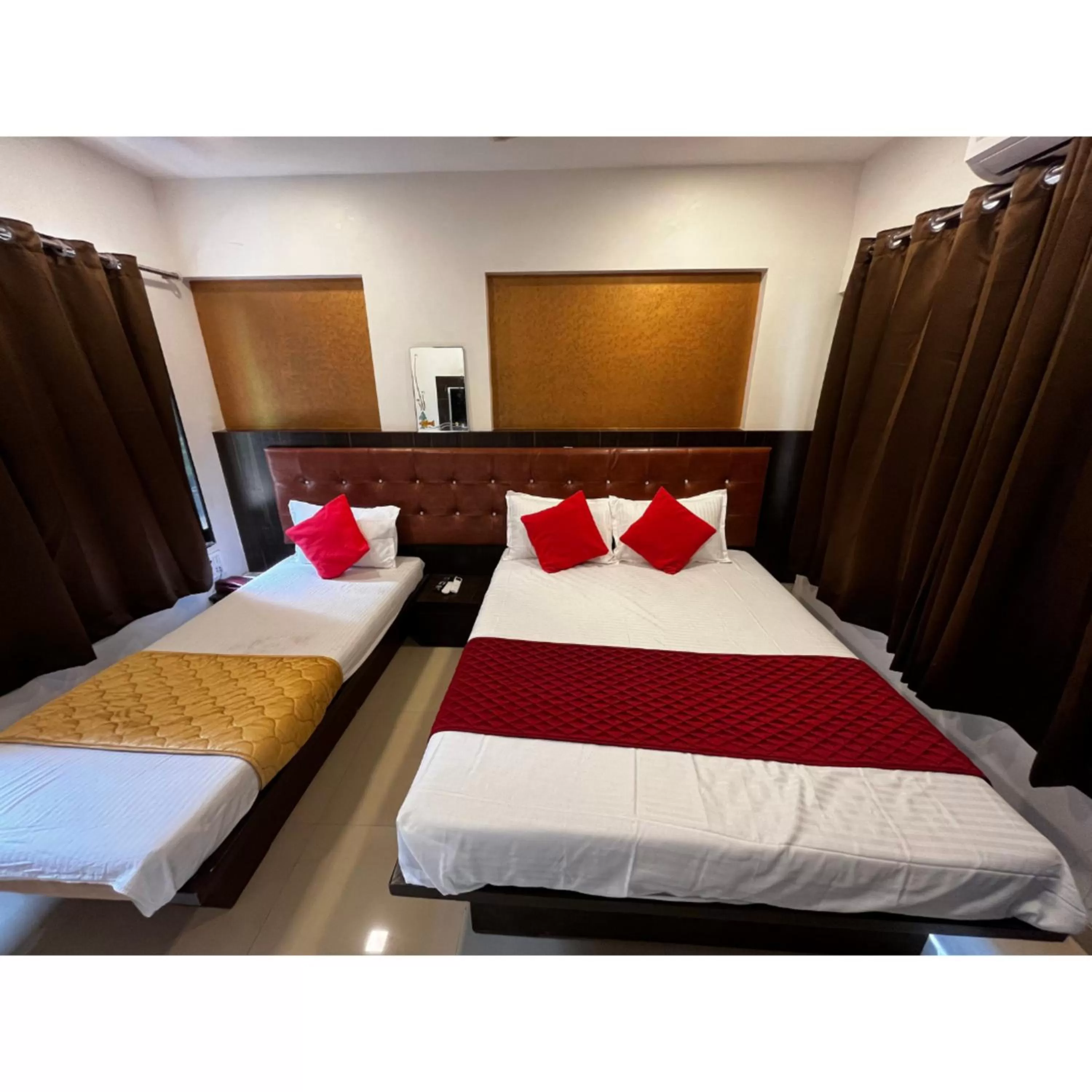Triple Room in Hotel Borivali Executive - Near Borivali Railway Station