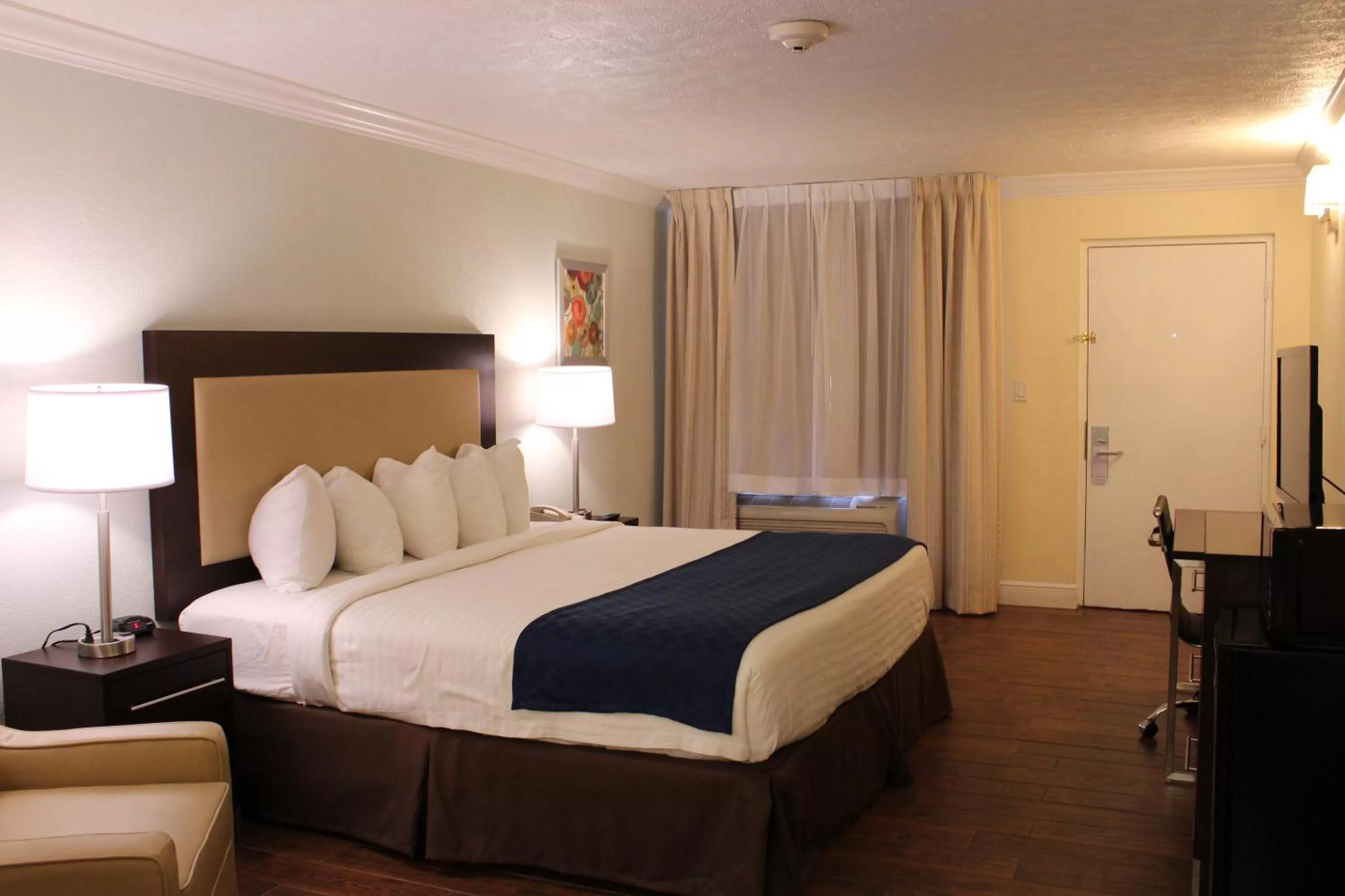 Premium King Room in Fairway Inn Florida City Homestead Everglades