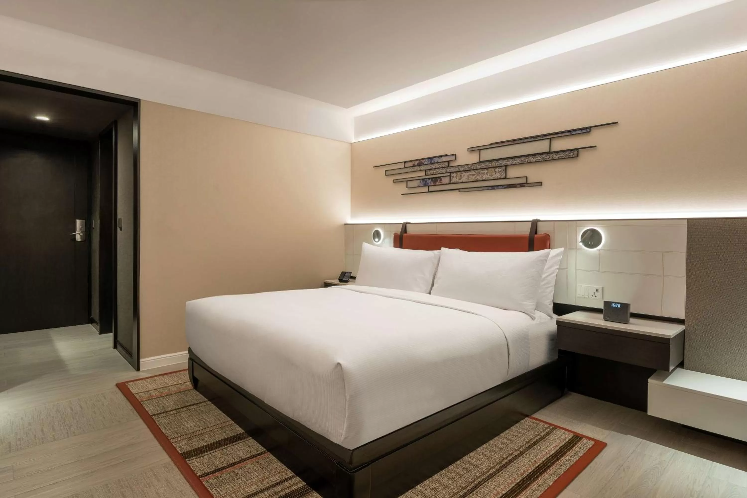 King Room - Mobility Accessible  in DoubleTree by Hilton Bangkok Ploenchit